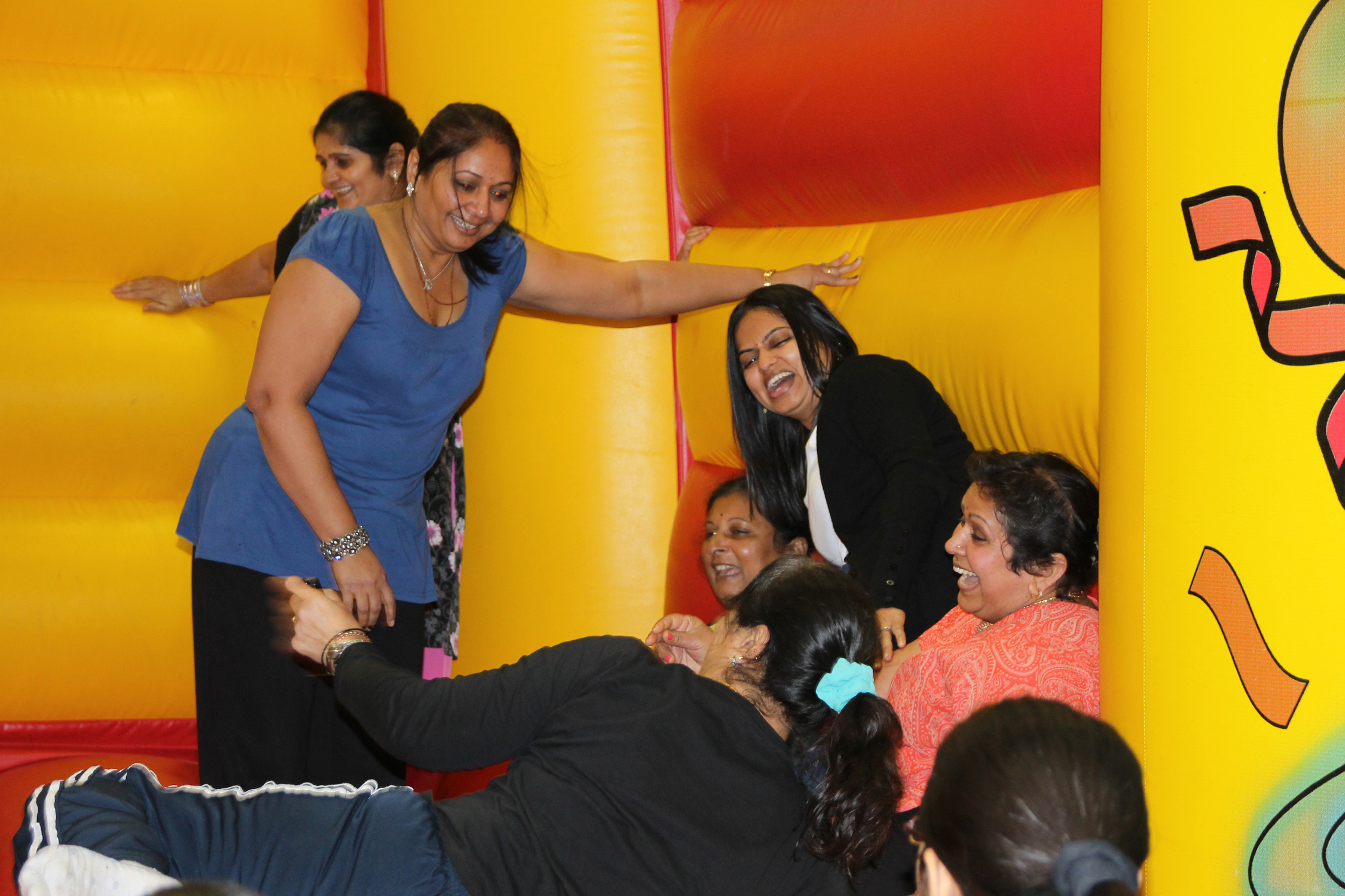©1987-2017 SKS Swaminarayan Temple East London