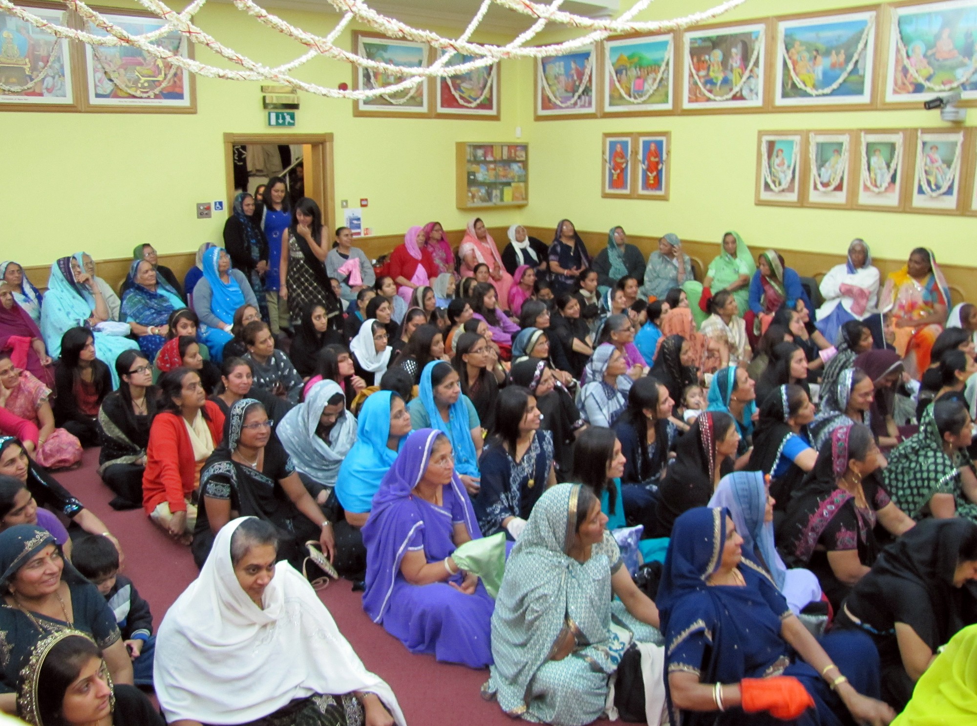 IMG 3094 - ©1987-2017 SKS Swaminarayan Temple East London