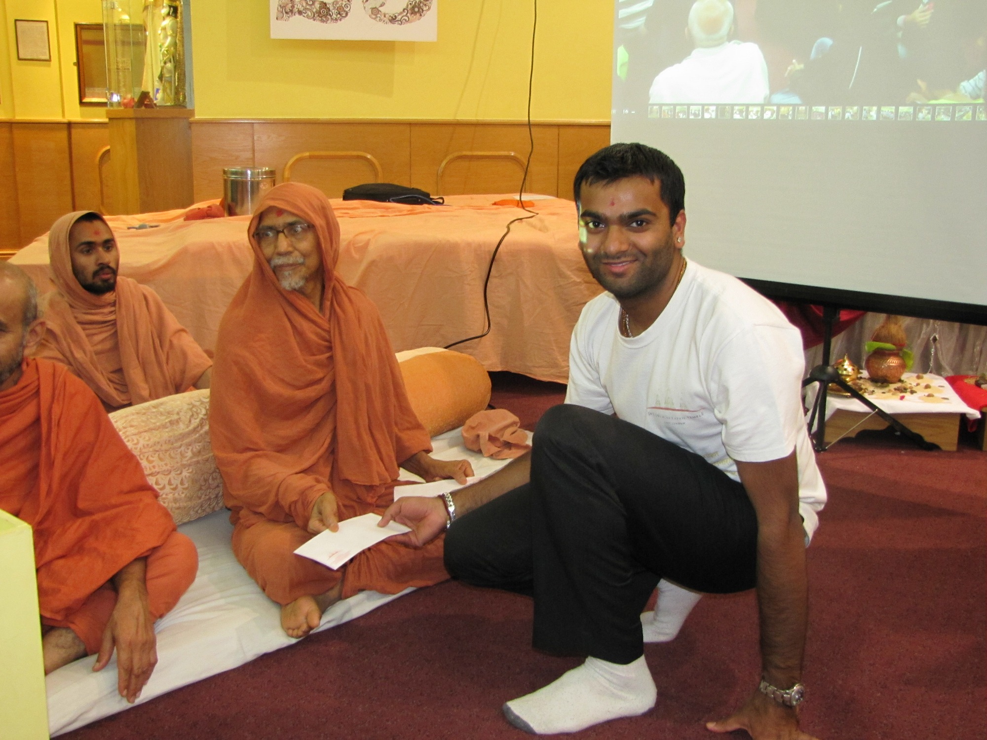 IMG 3270 - ©1987-2017 SKS Swaminarayan Temple East London