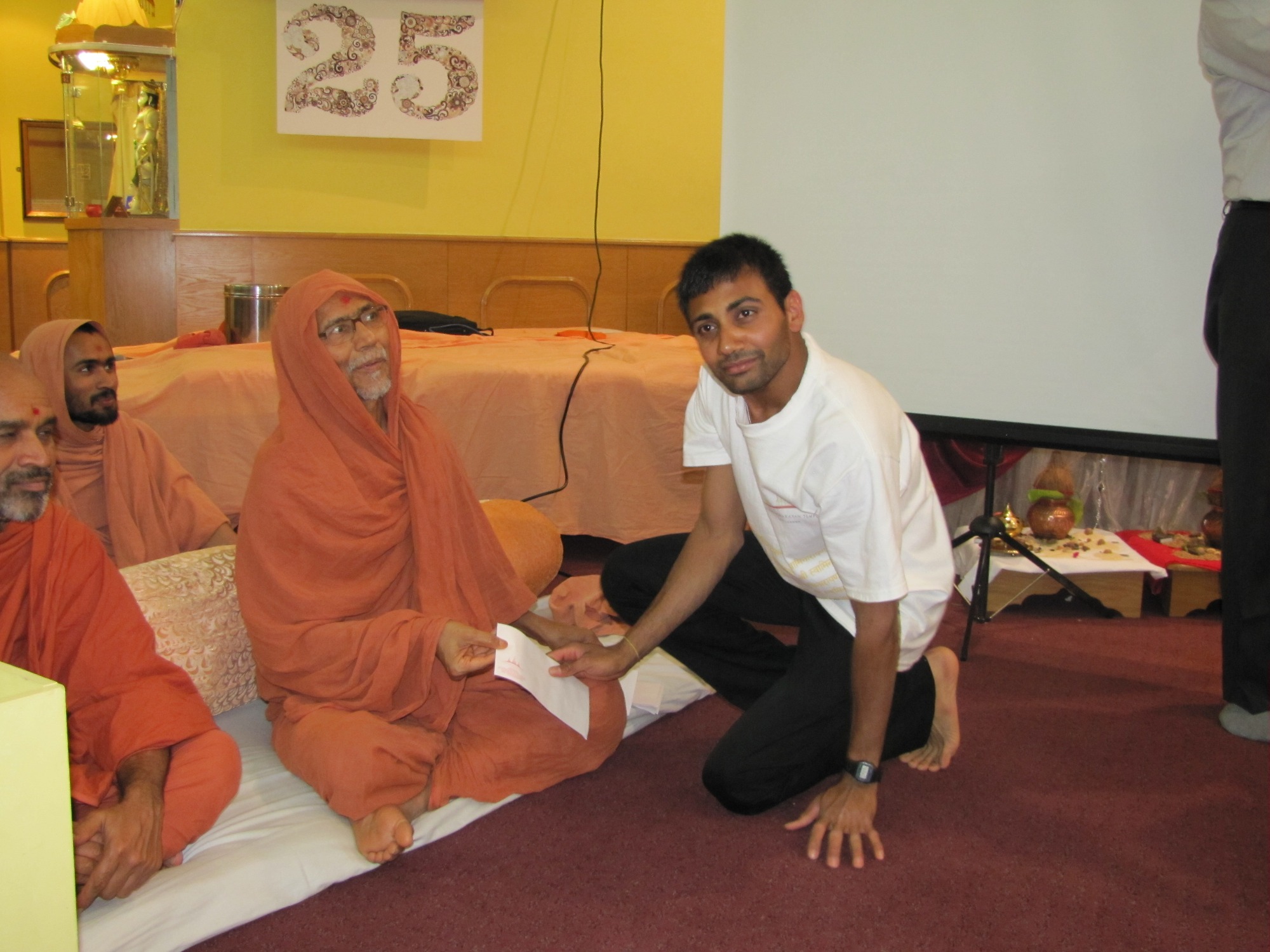 IMG 3272 - ©1987-2017 SKS Swaminarayan Temple East London