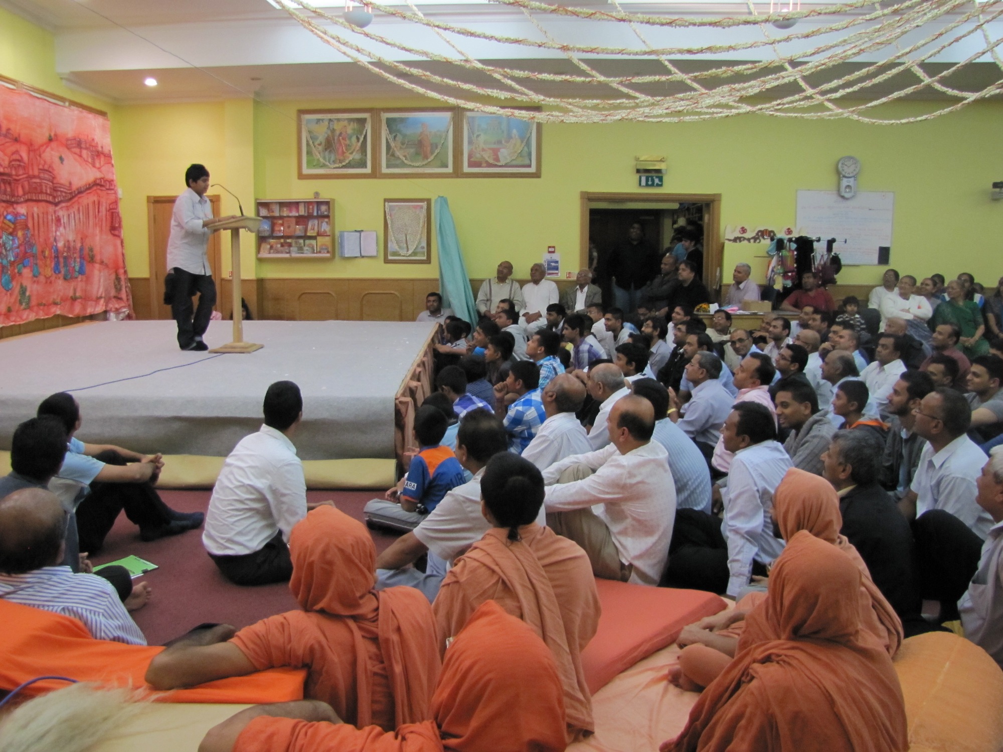 IMG 3400 - ©1987-2017 SKS Swaminarayan Temple East London