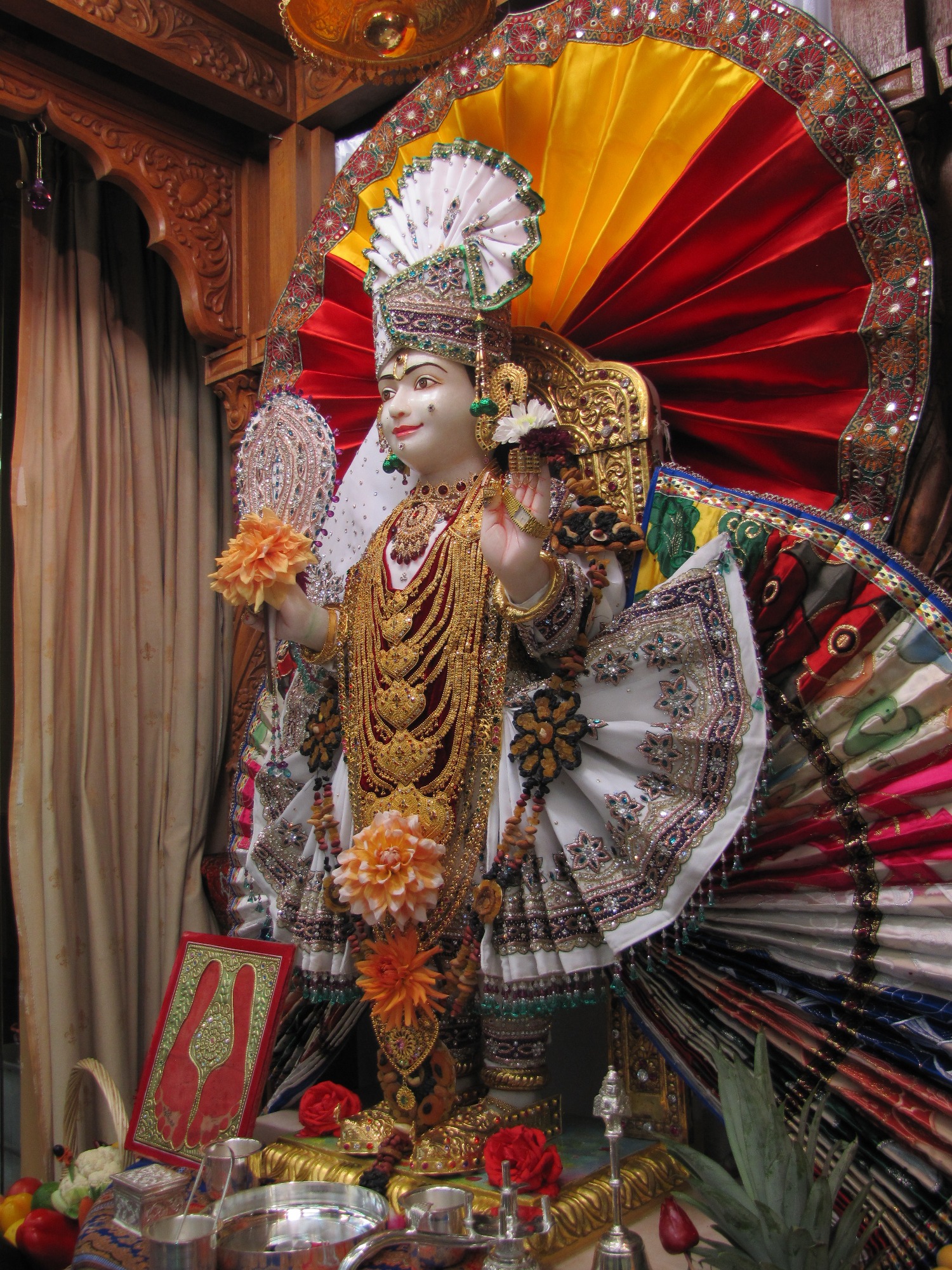 IMG 3608 - ©1987-2017 SKS Swaminarayan Temple East London