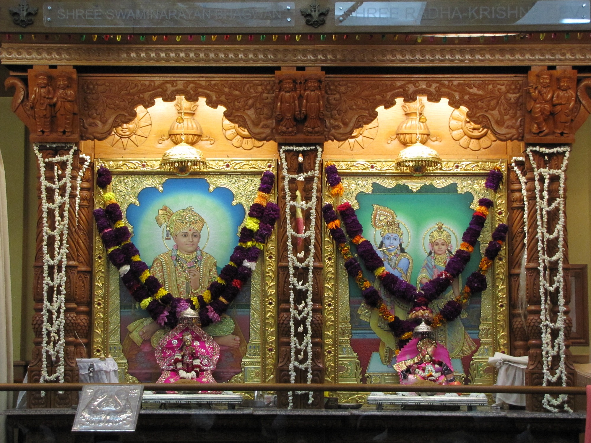 ©1987-2017 SKS Swaminarayan Temple East London