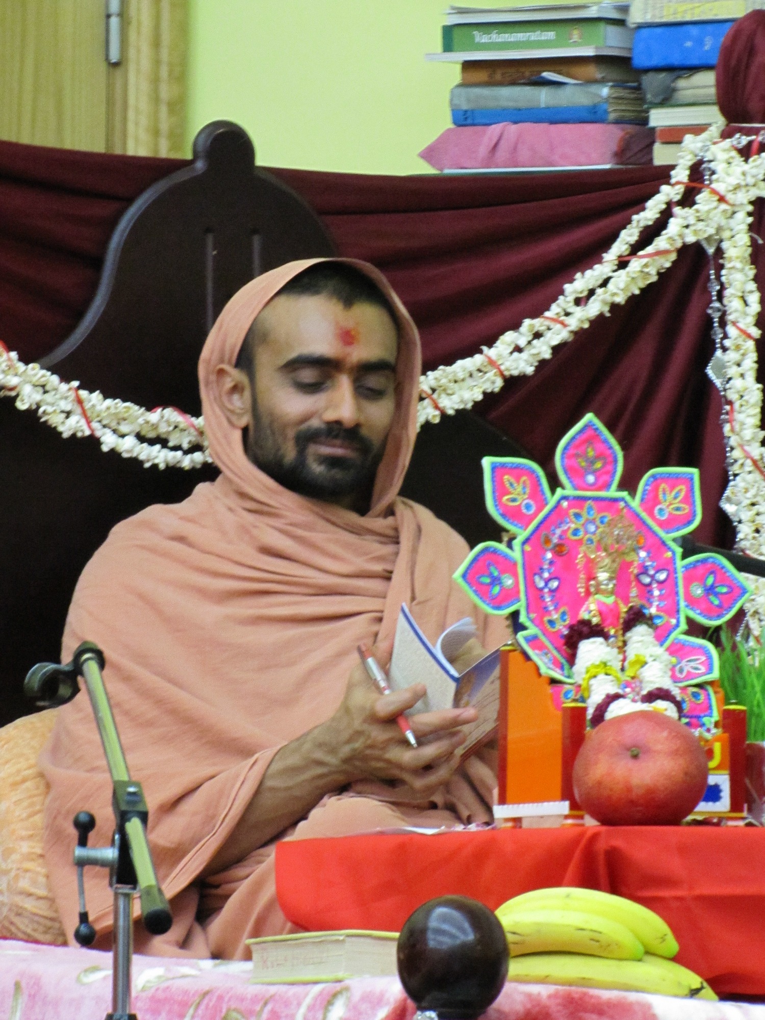©1987-2017 SKS Swaminarayan Temple East London