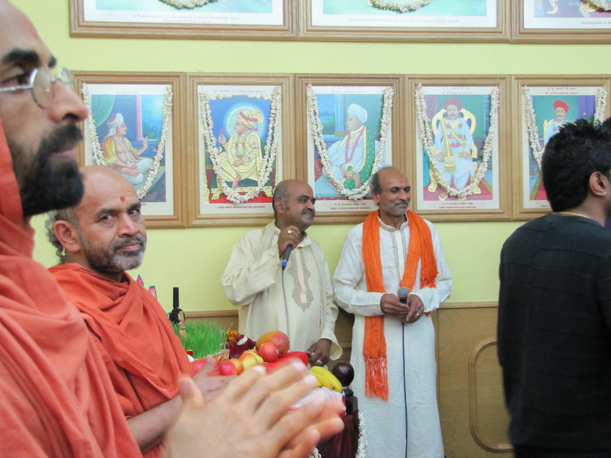 ©1987-2017 SKS Swaminarayan Temple East London