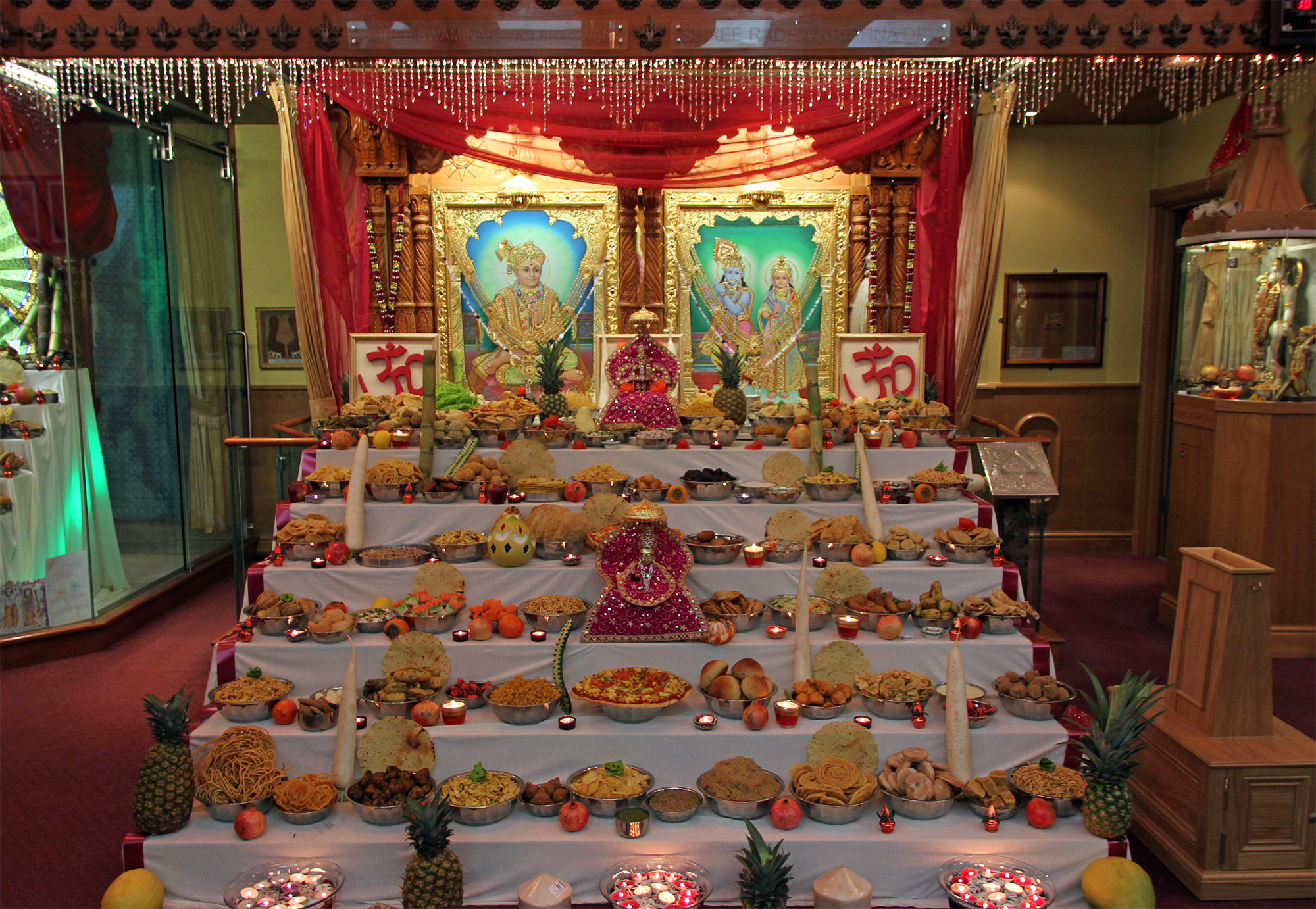 ©1987-2017 SKS Swaminarayan Temple East London