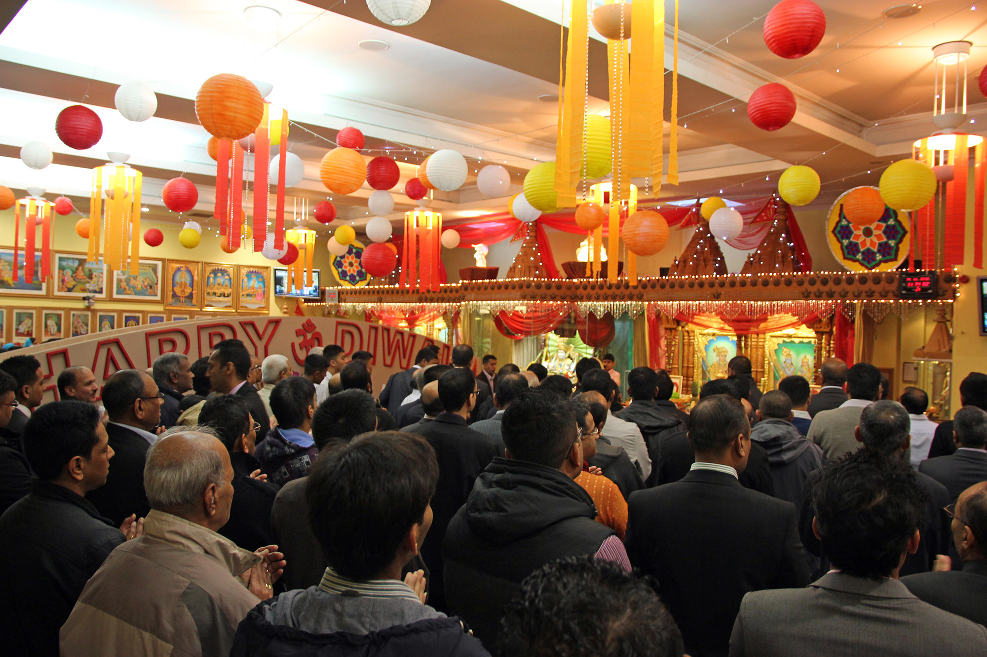 ©1987-2017 SKS Swaminarayan Temple East London
