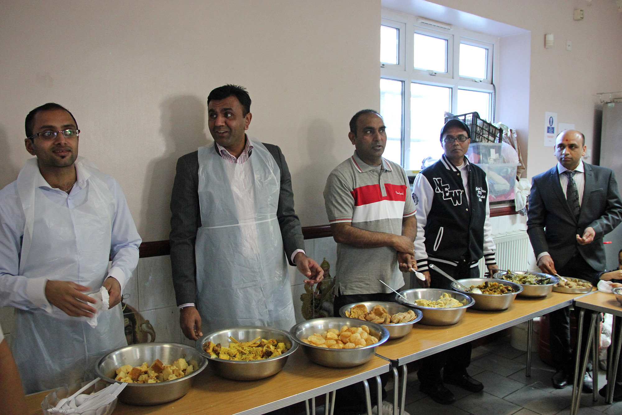 ©1987-2017 SKS Swaminarayan Temple East London