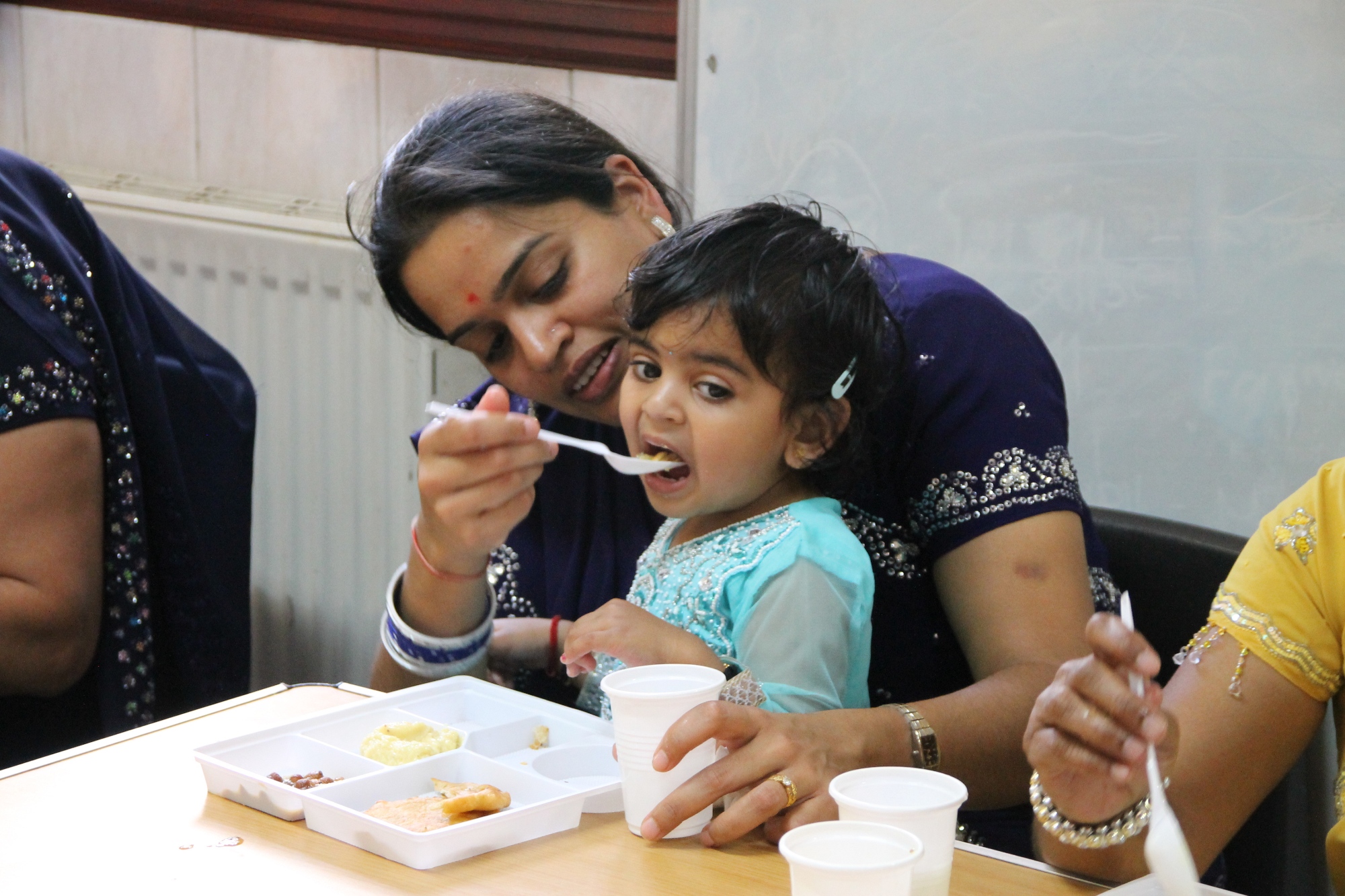©1987-2017 SKS Swaminarayan Temple East London