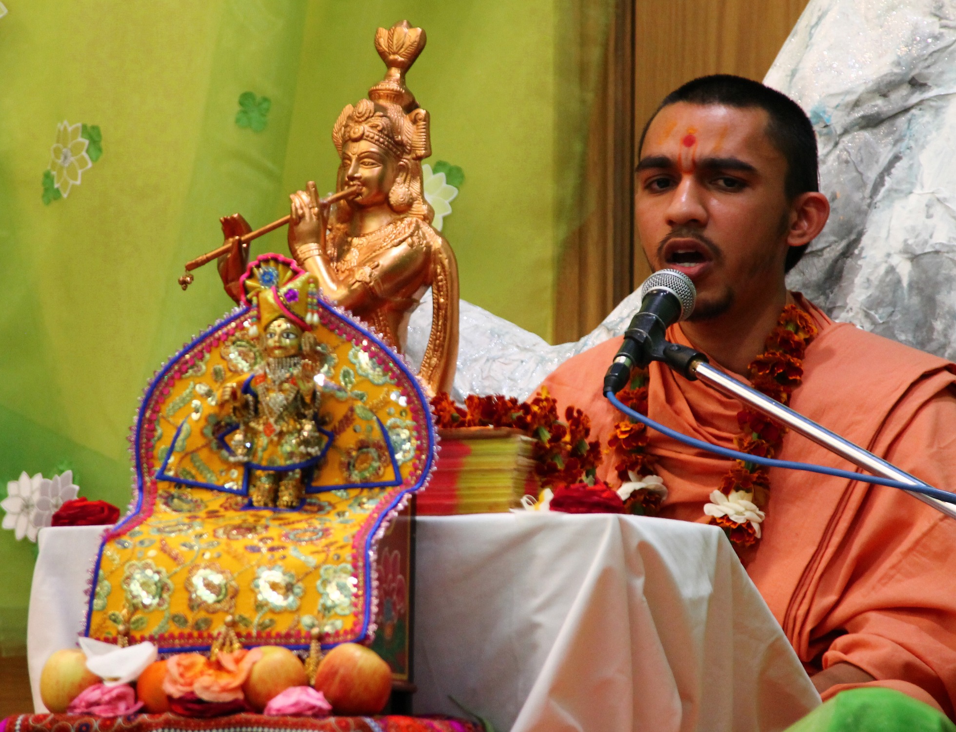 007 - ©1987-2017 SKS Swaminarayan Temple East London