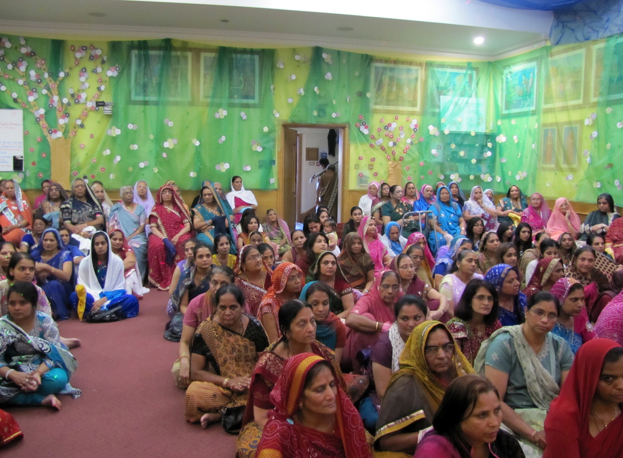 008 - ©1987-2017 SKS Swaminarayan Temple East London