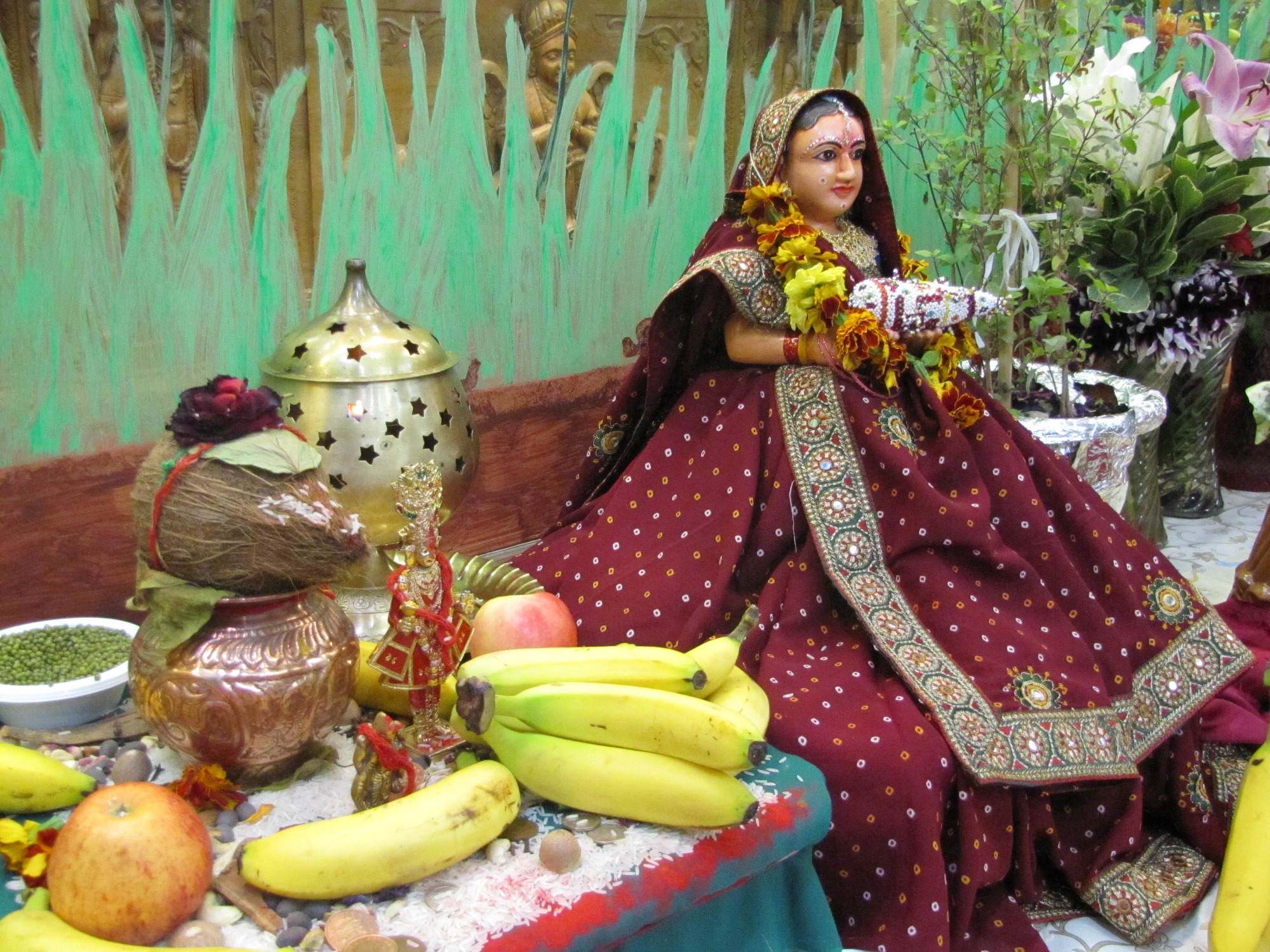 011 - ©1987-2017 SKS Swaminarayan Temple East London