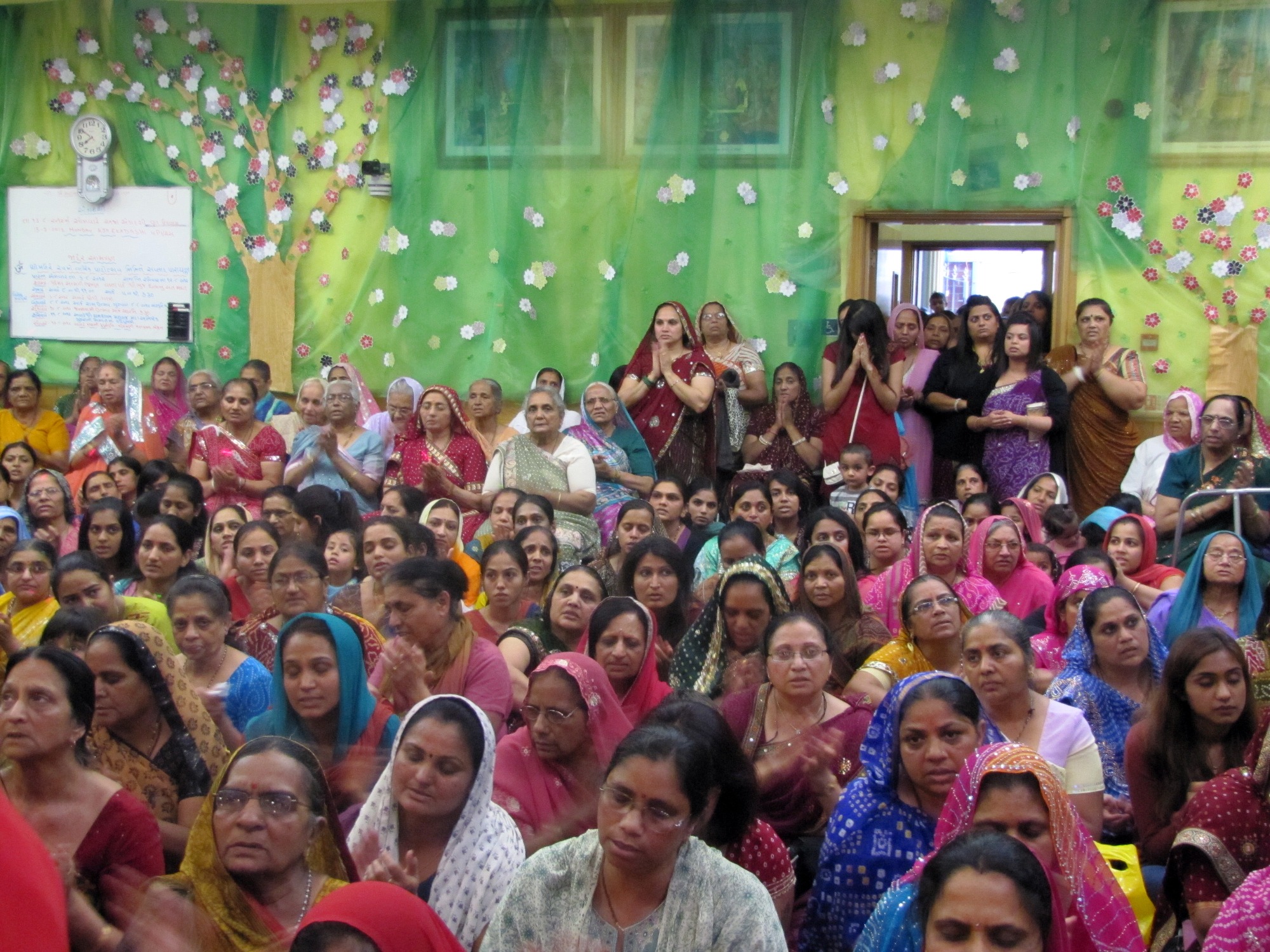 019 - ©1987-2017 SKS Swaminarayan Temple East London