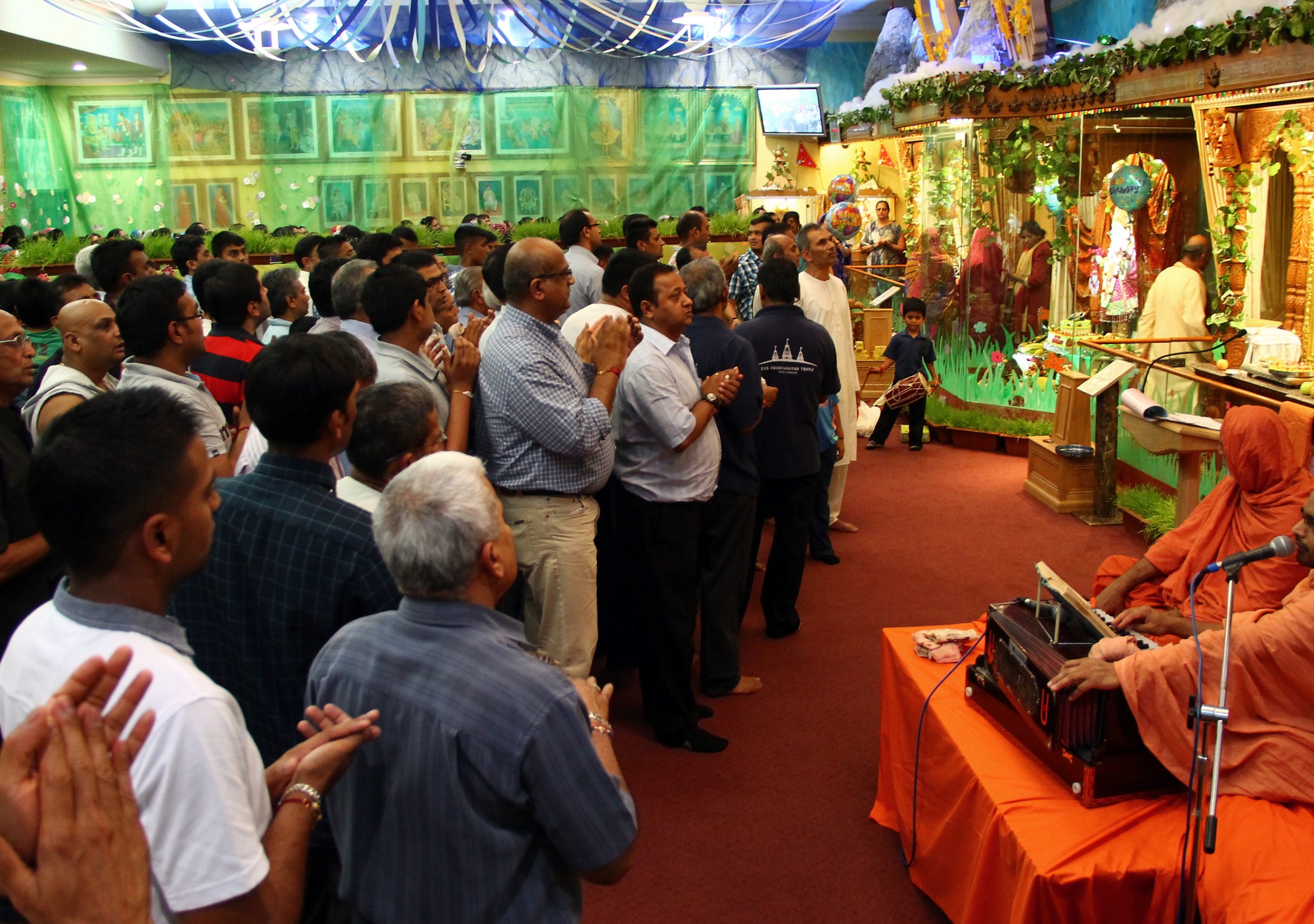 023b - ©1987-2017 SKS Swaminarayan Temple East London