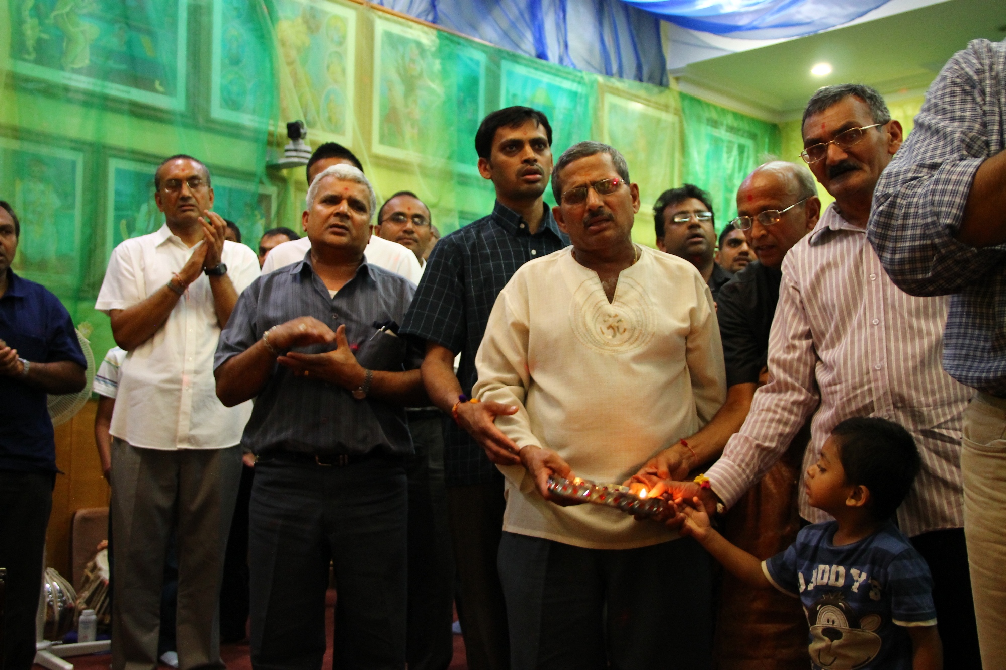 023f - ©1987-2017 SKS Swaminarayan Temple East London