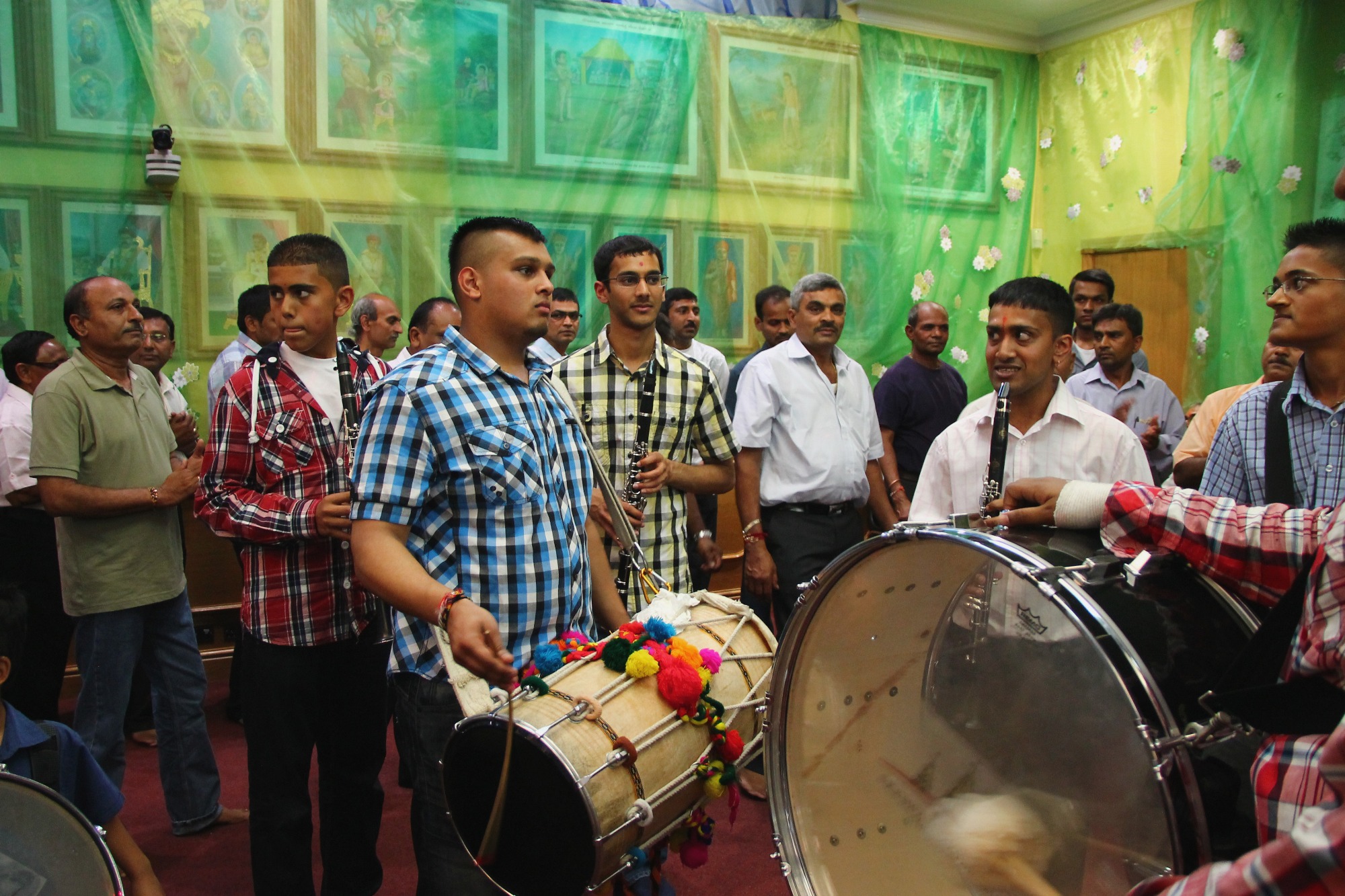 026 - ©1987-2017 SKS Swaminarayan Temple East London