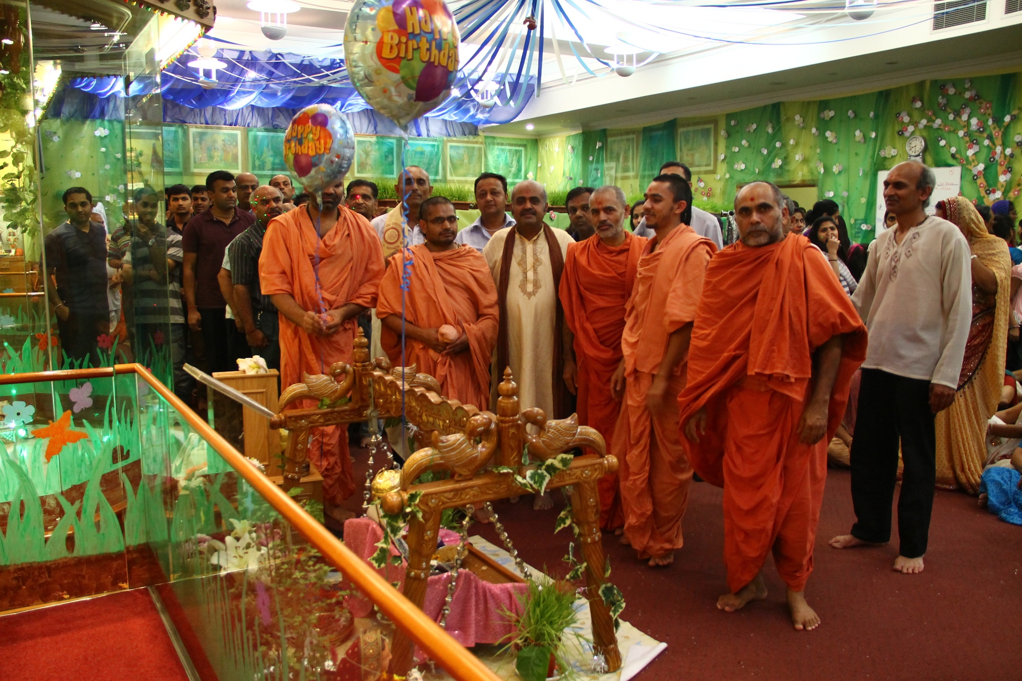 036 - ©1987-2017 SKS Swaminarayan Temple East London