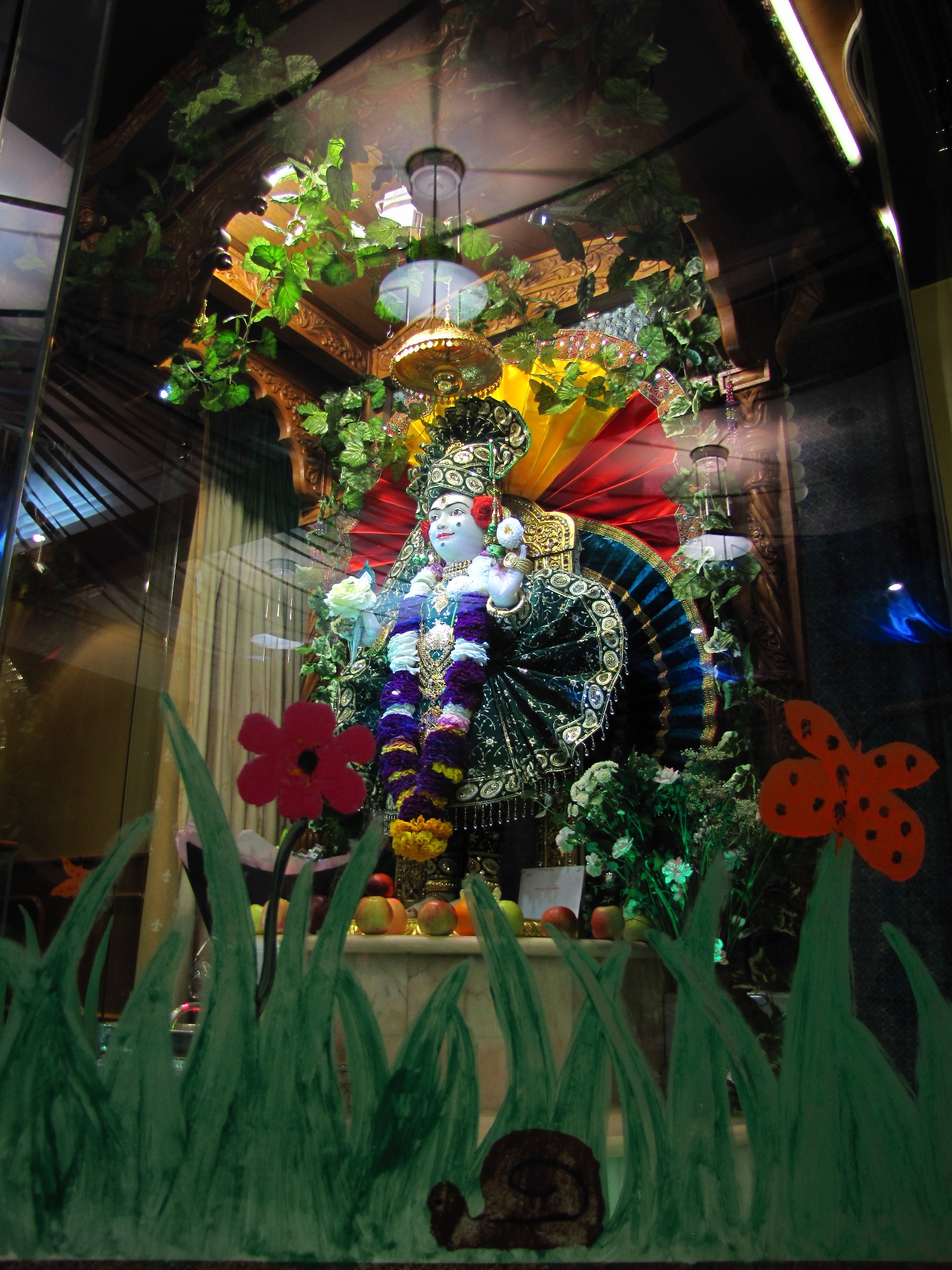 ©1987-2017 SKS Swaminarayan Temple East London