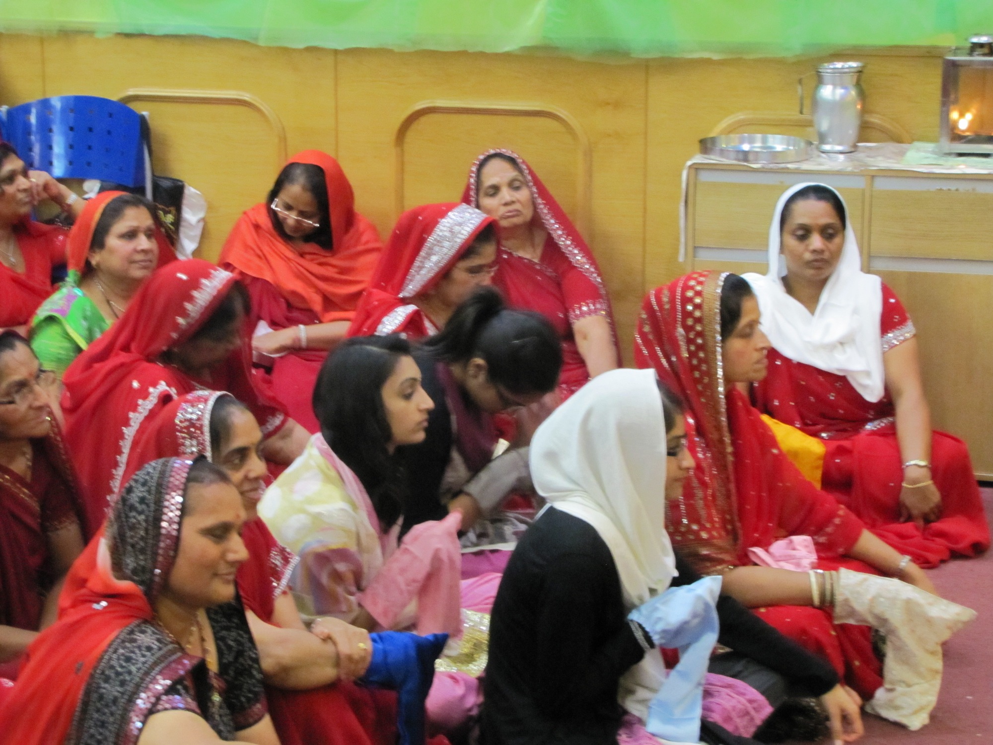 ©1987-2017 SKS Swaminarayan Temple East London