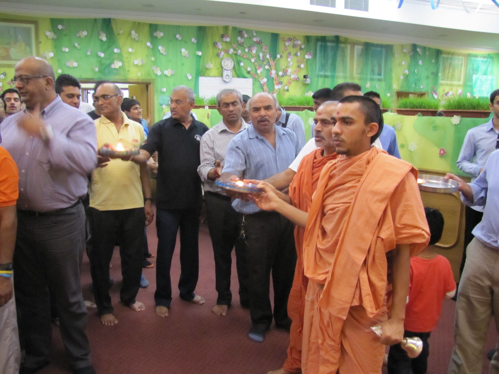 ©1987-2017 SKS Swaminarayan Temple East London