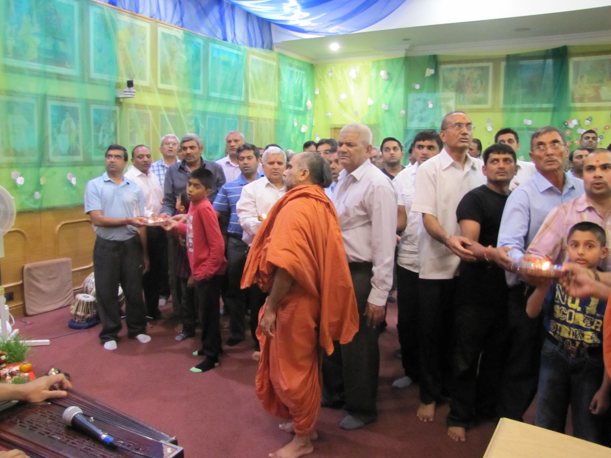 ©1987-2017 SKS Swaminarayan Temple East London