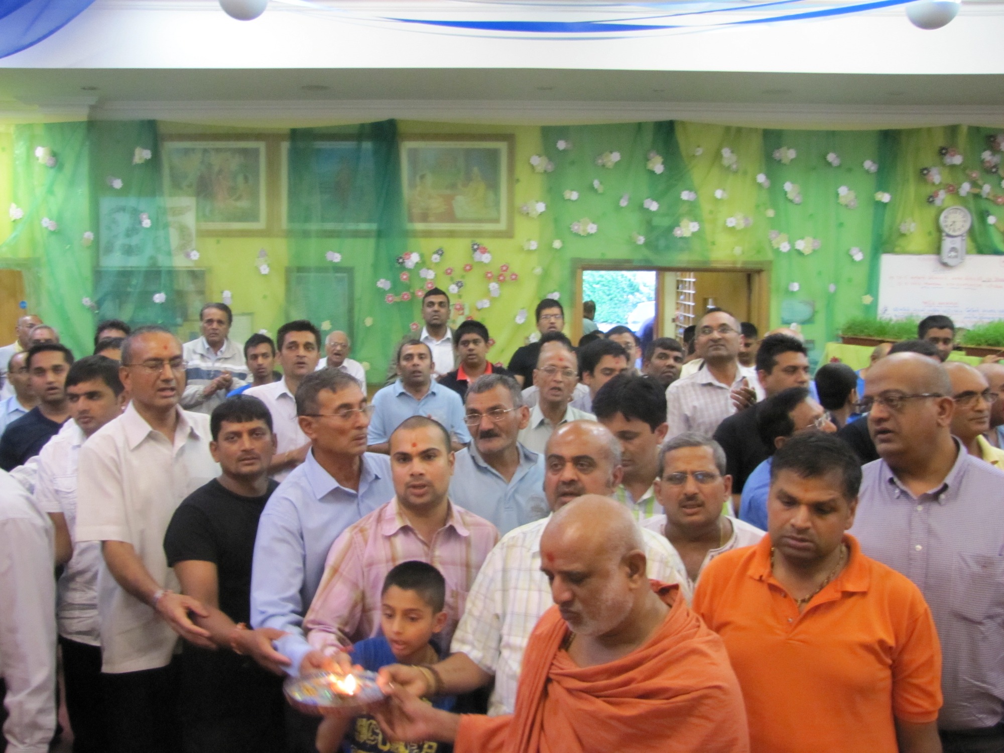 ©1987-2017 SKS Swaminarayan Temple East London