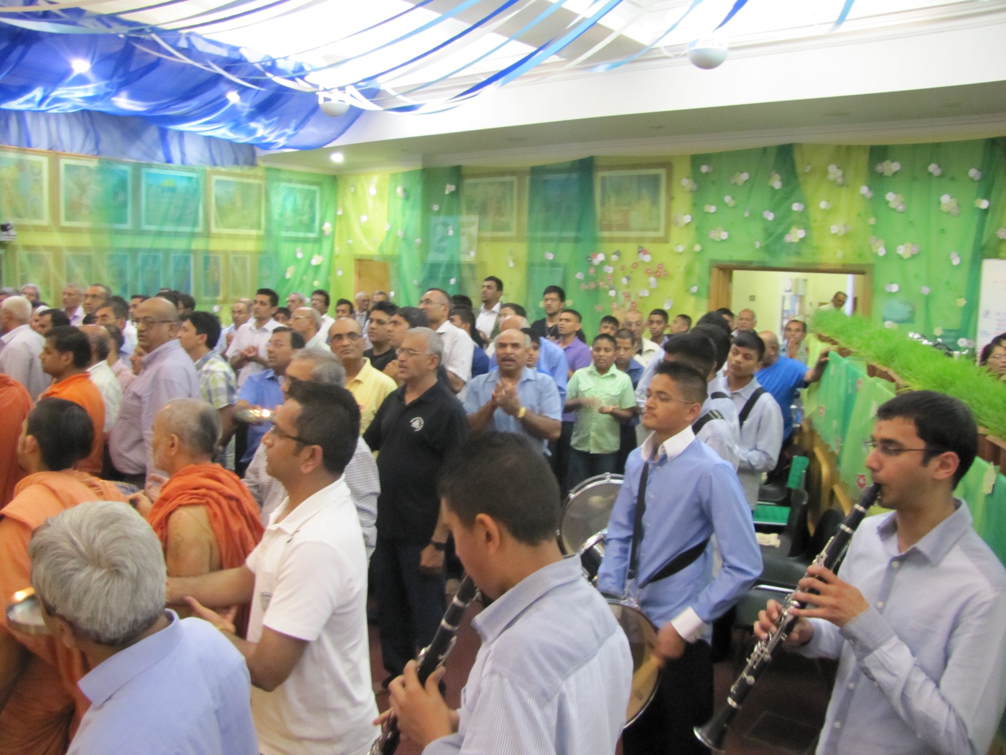 ©1987-2017 SKS Swaminarayan Temple East London