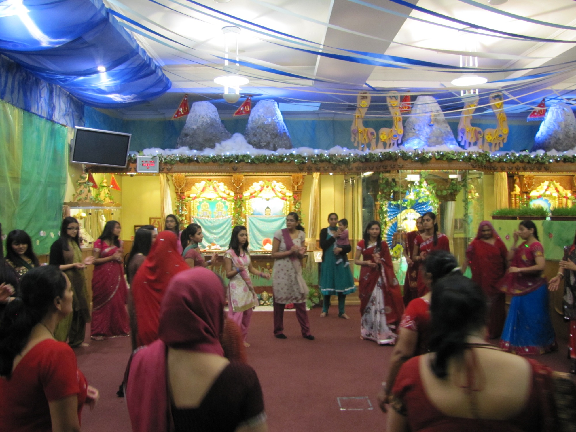 ©1987-2017 SKS Swaminarayan Temple East London