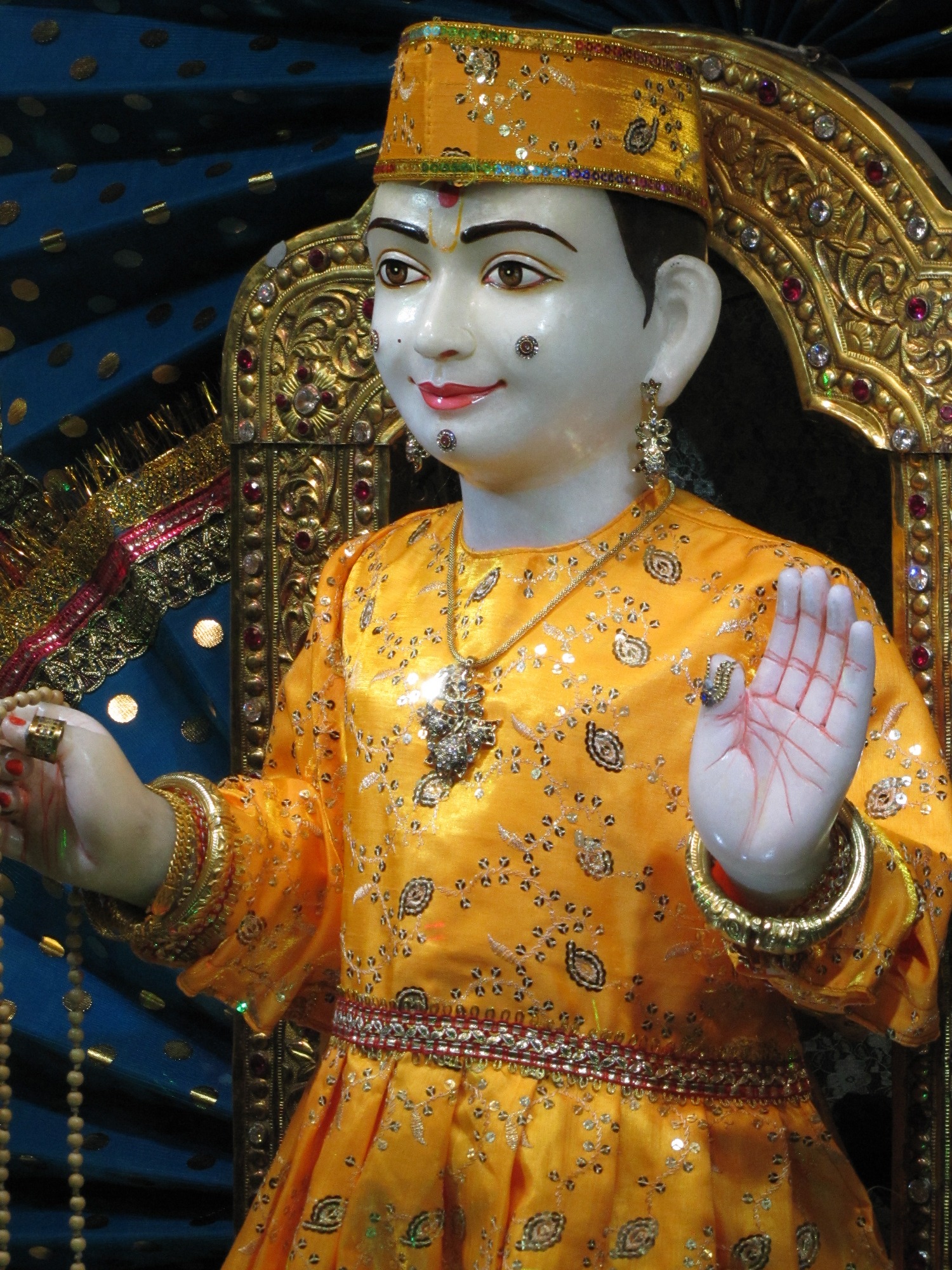 ©1987-2017 SKS Swaminarayan Temple East London