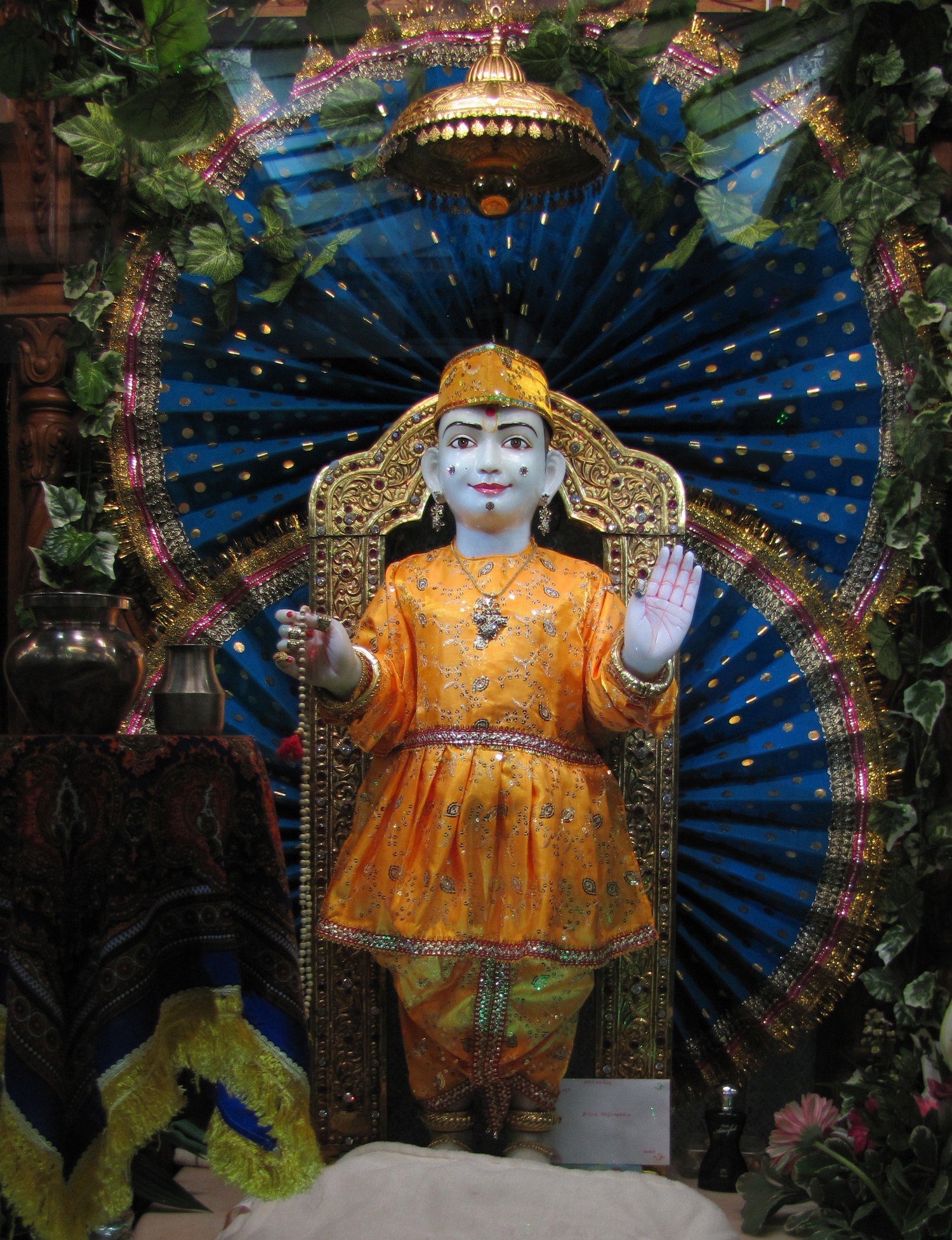 ©1987-2017 SKS Swaminarayan Temple East London