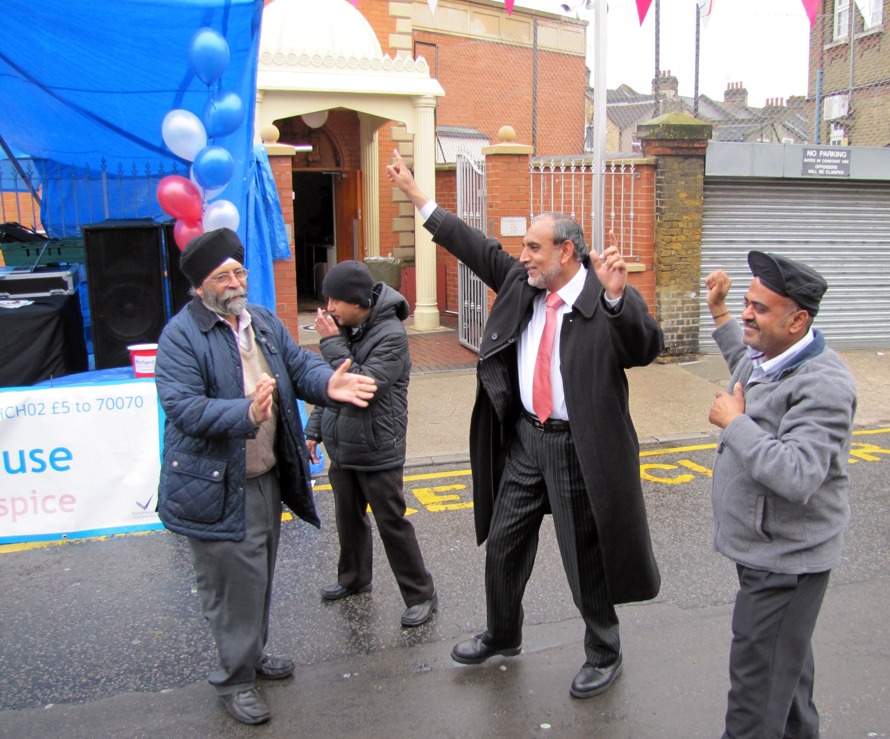 ©1987-2017 SKS Swaminarayan Temple East London