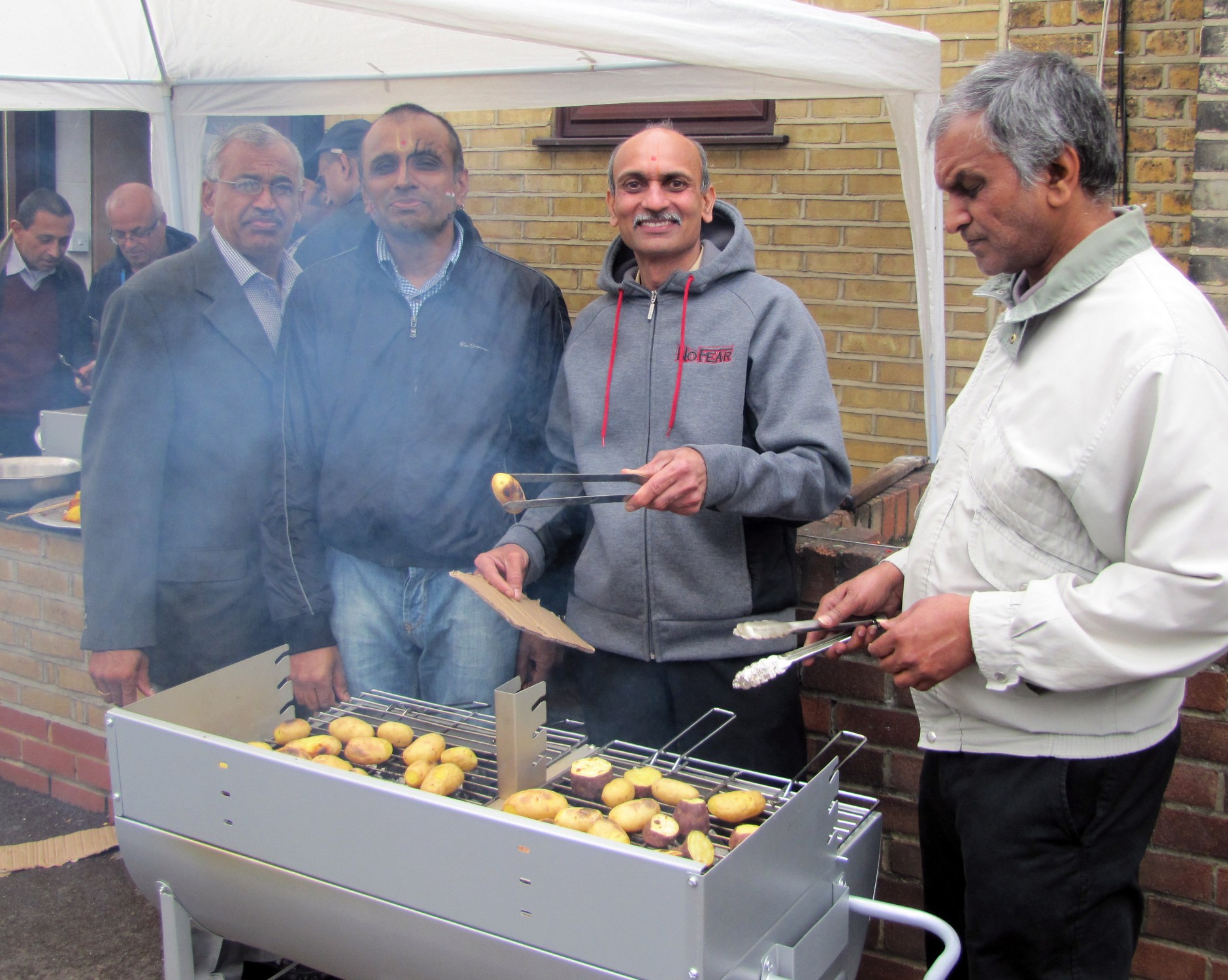 ©1987-2017 SKS Swaminarayan Temple East London