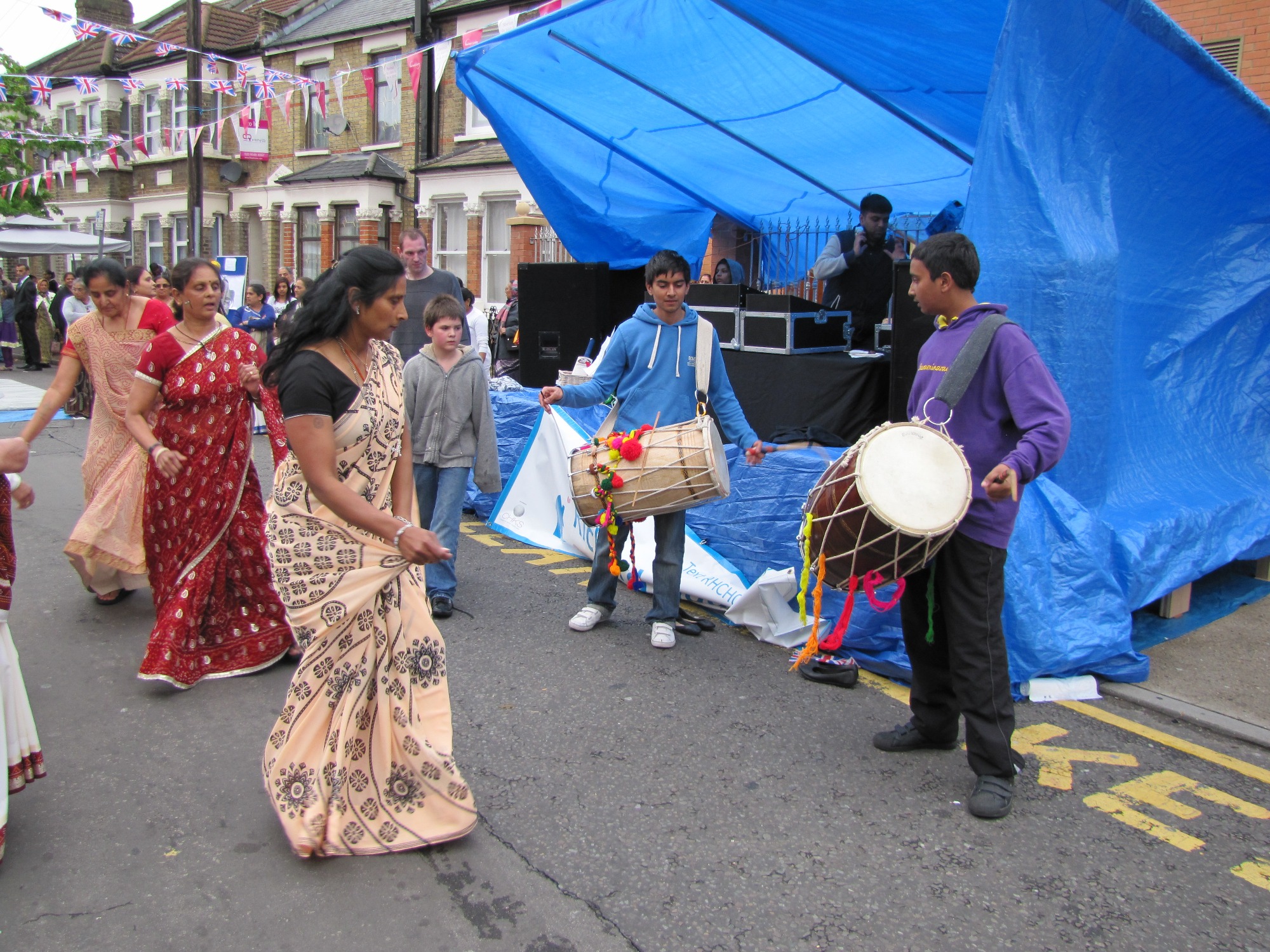 ©1987-2017 SKS Swaminarayan Temple East London