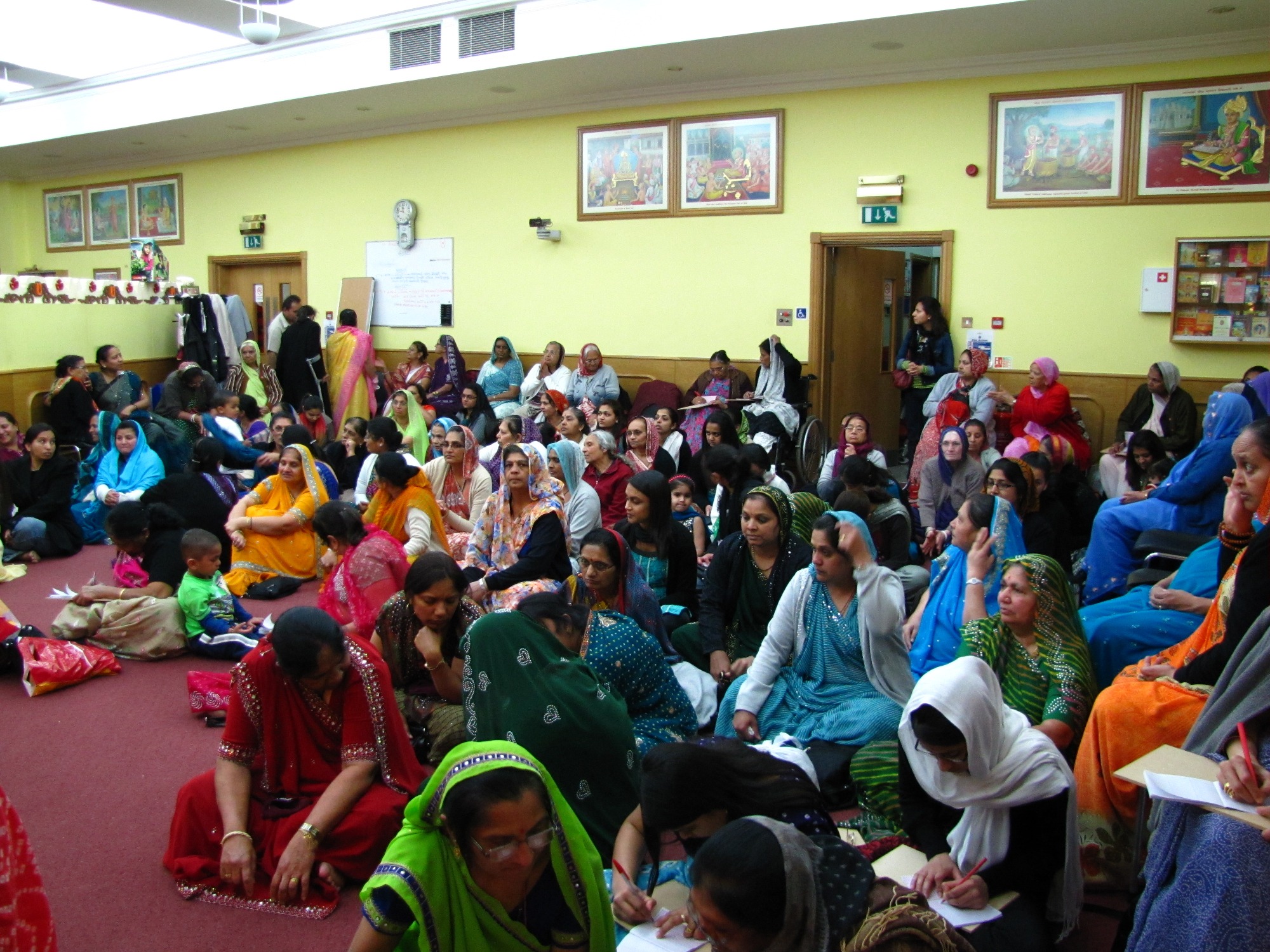 ©1987-2017 SKS Swaminarayan Temple East London