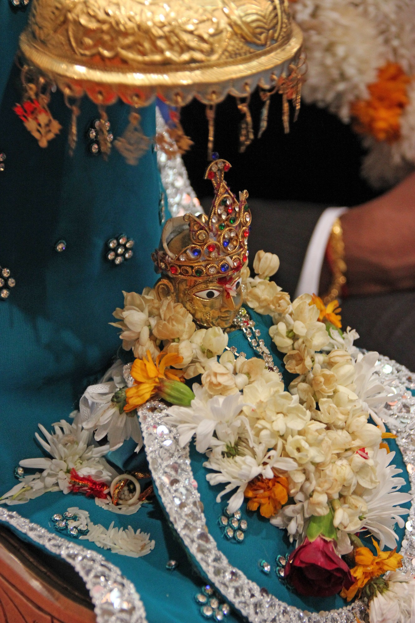©1987-2017 SKS Swaminarayan Temple East London