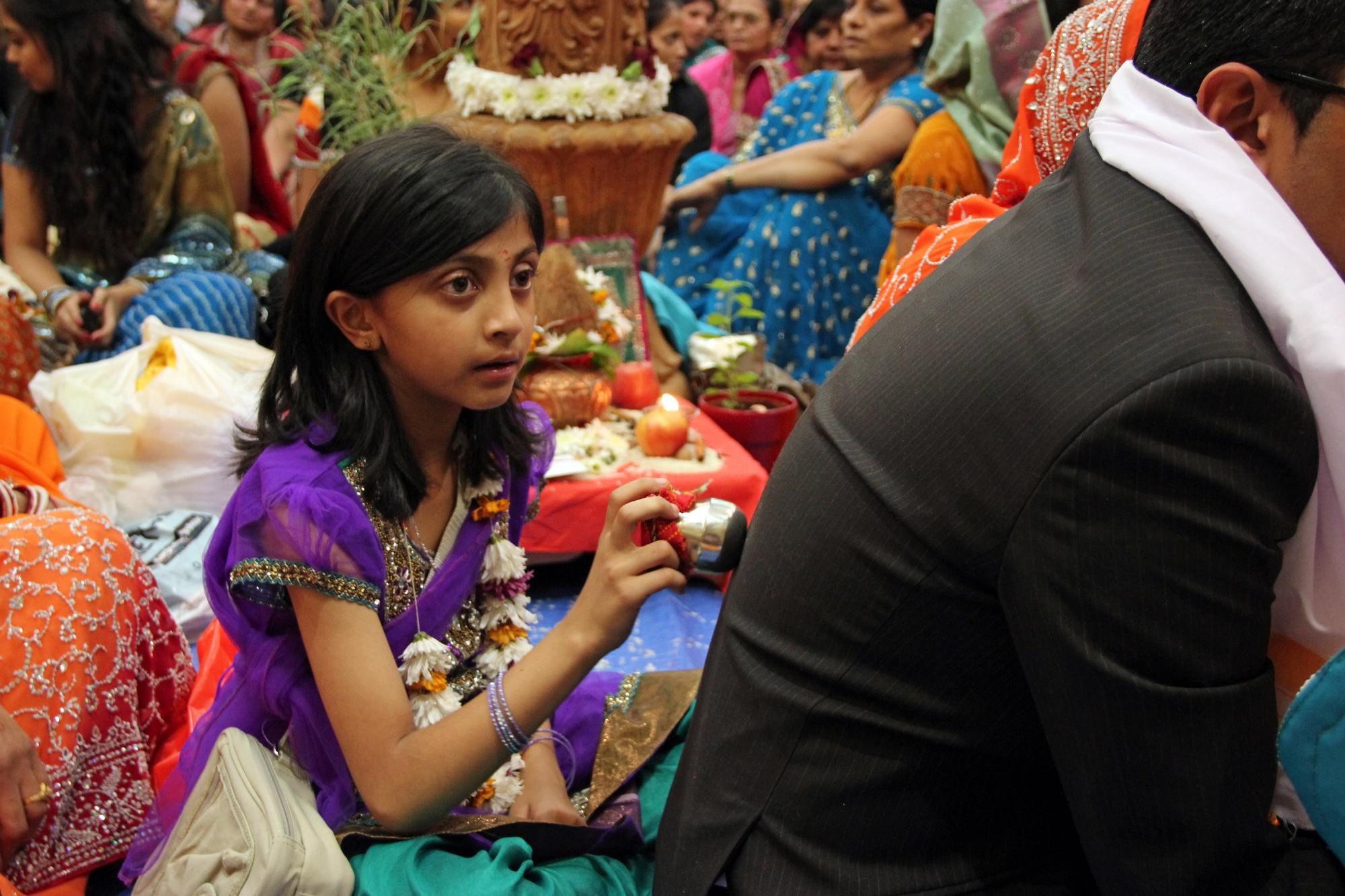 ©1987-2017 SKS Swaminarayan Temple East London