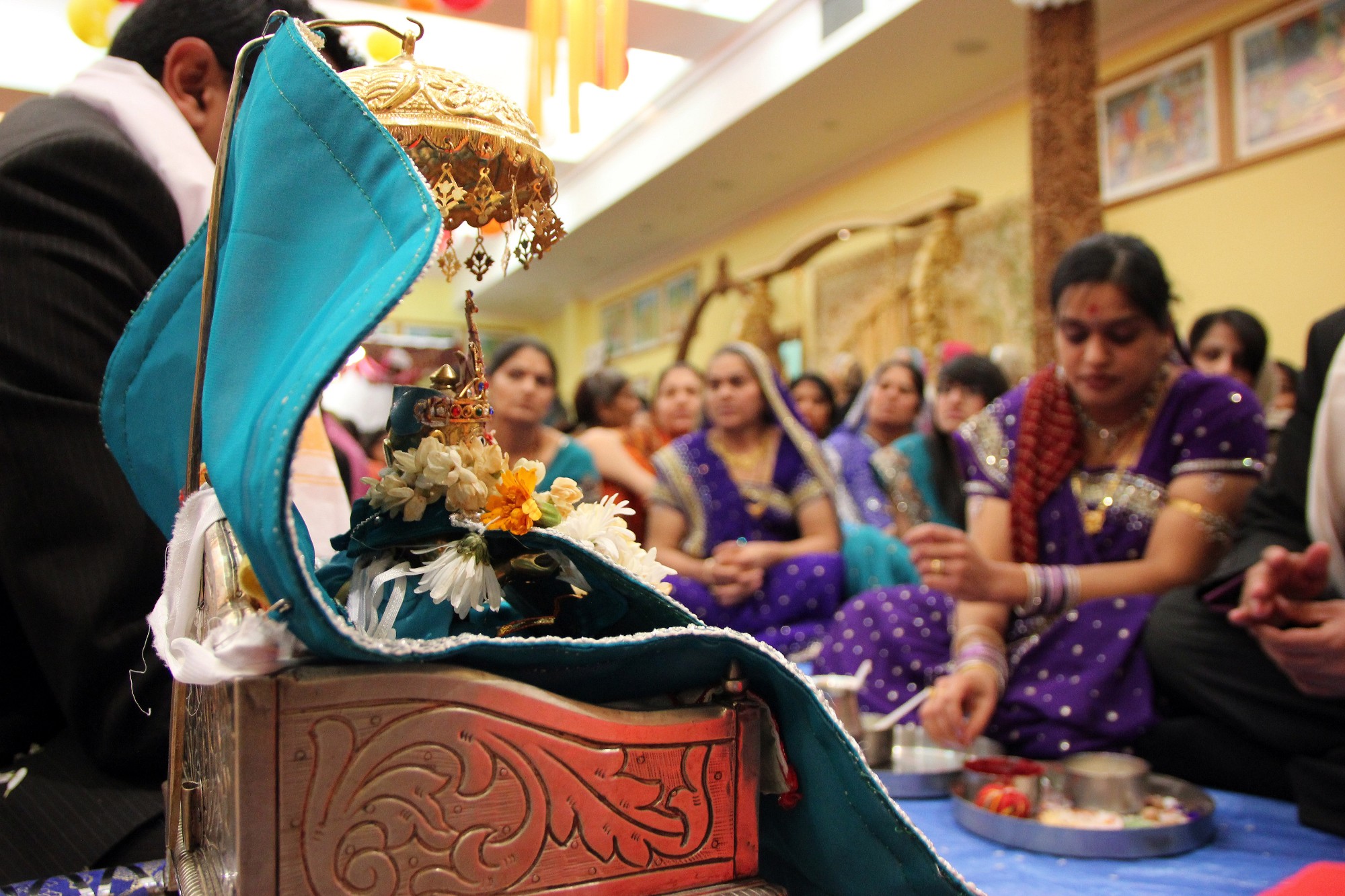 ©1987-2017 SKS Swaminarayan Temple East London