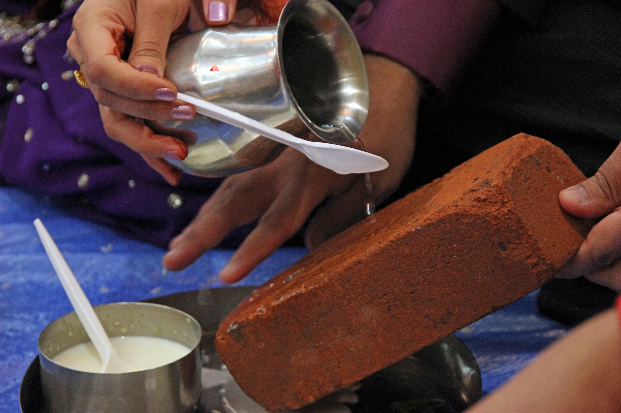 ©1987-2017 SKS Swaminarayan Temple East London