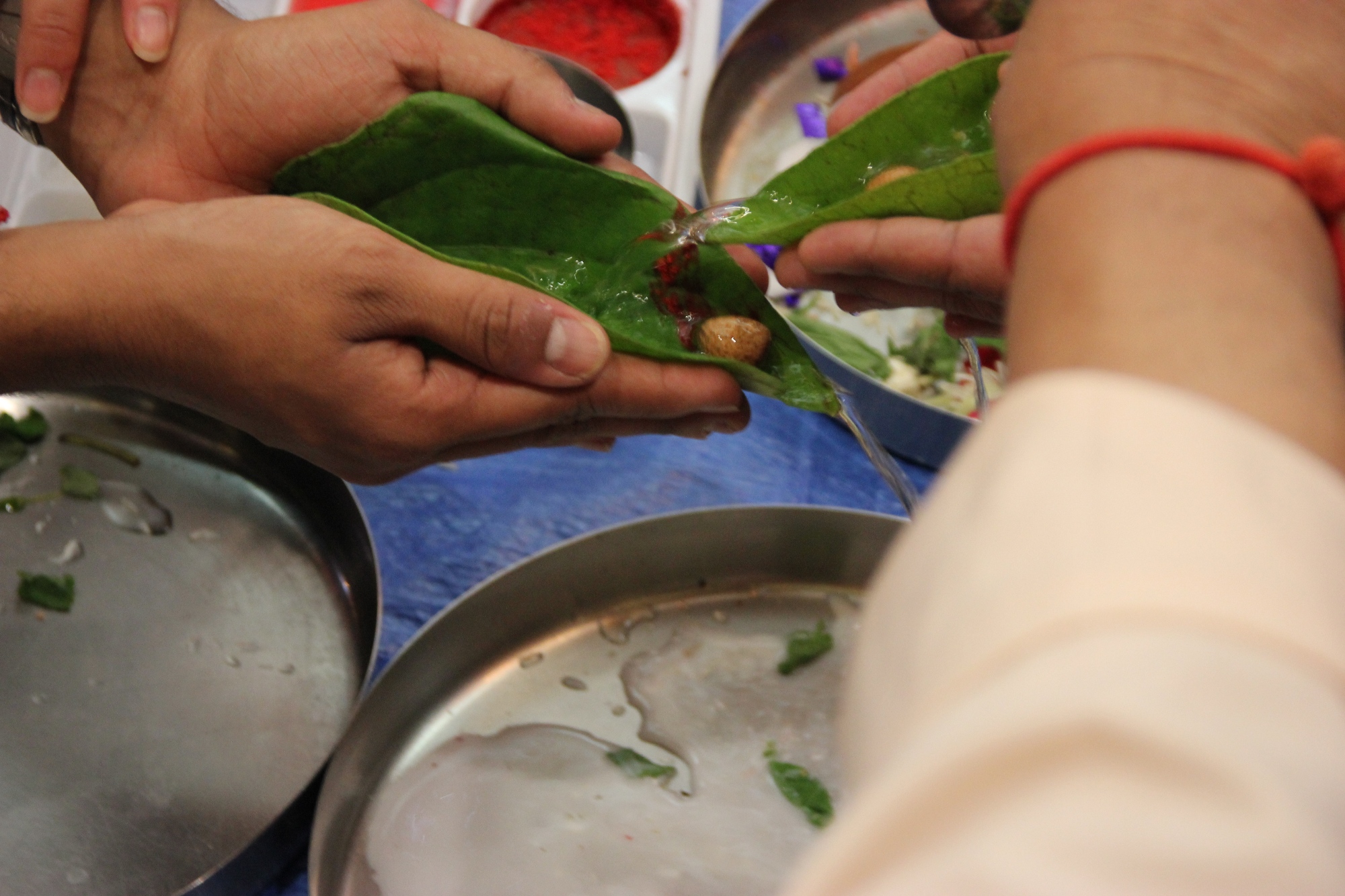 ©1987-2017 SKS Swaminarayan Temple East London