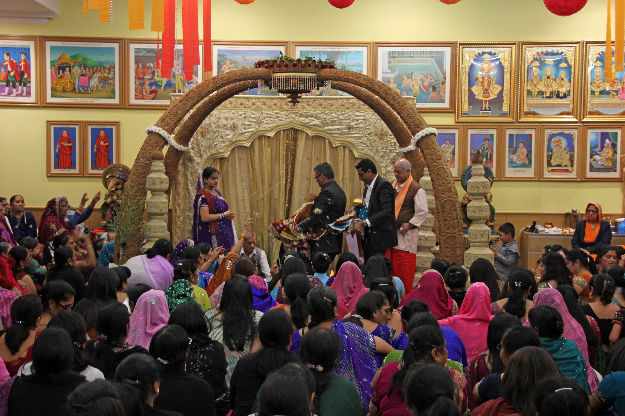 JIMG 0023 - ©1987-2017 SKS Swaminarayan Temple East London