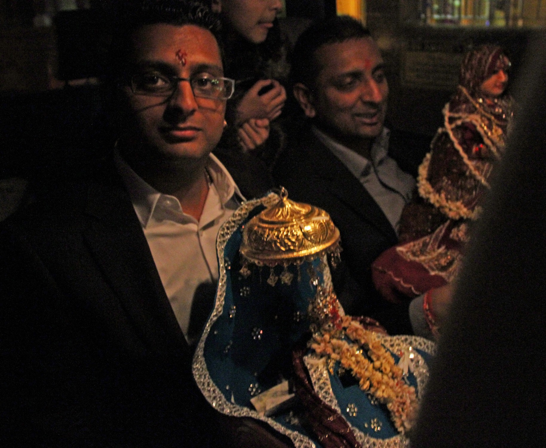 ©1987-2017 SKS Swaminarayan Temple East London