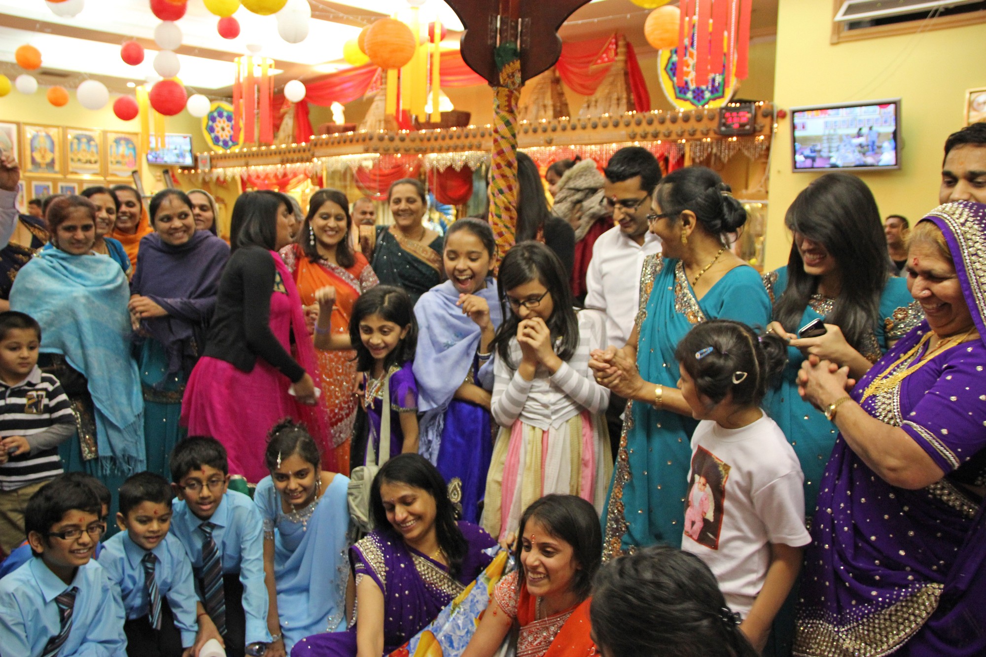 ©1987-2017 SKS Swaminarayan Temple East London