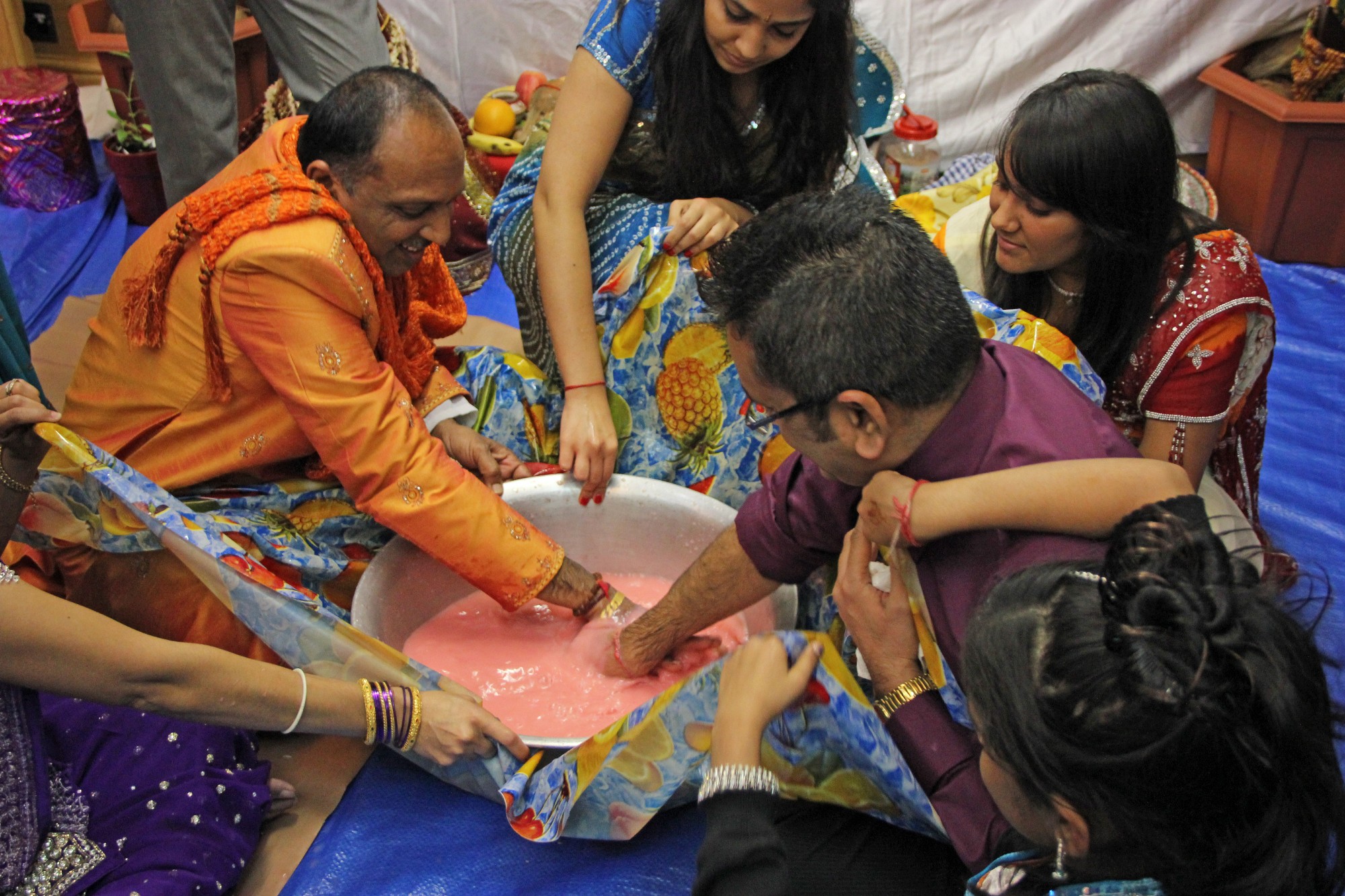 ©1987-2017 SKS Swaminarayan Temple East London