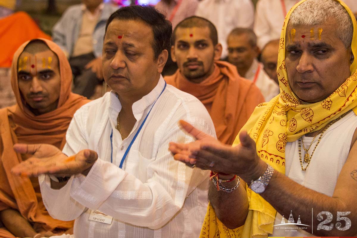 ©1987-2017 SKS Swaminarayan Temple East London