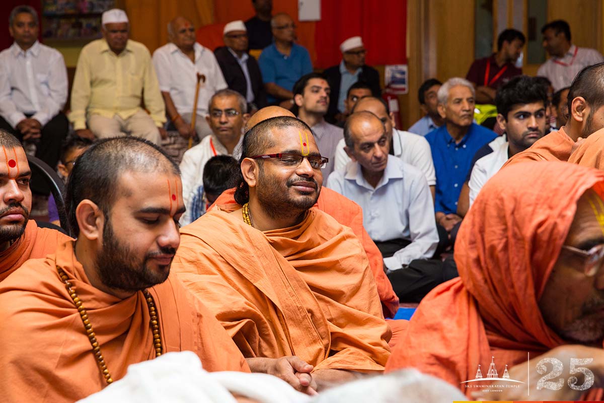 ©1987-2017 SKS Swaminarayan Temple East London