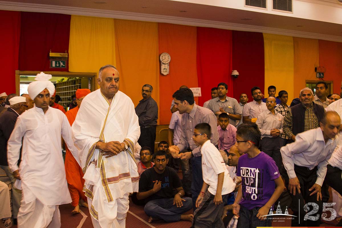 ©1987-2017 SKS Swaminarayan Temple East London