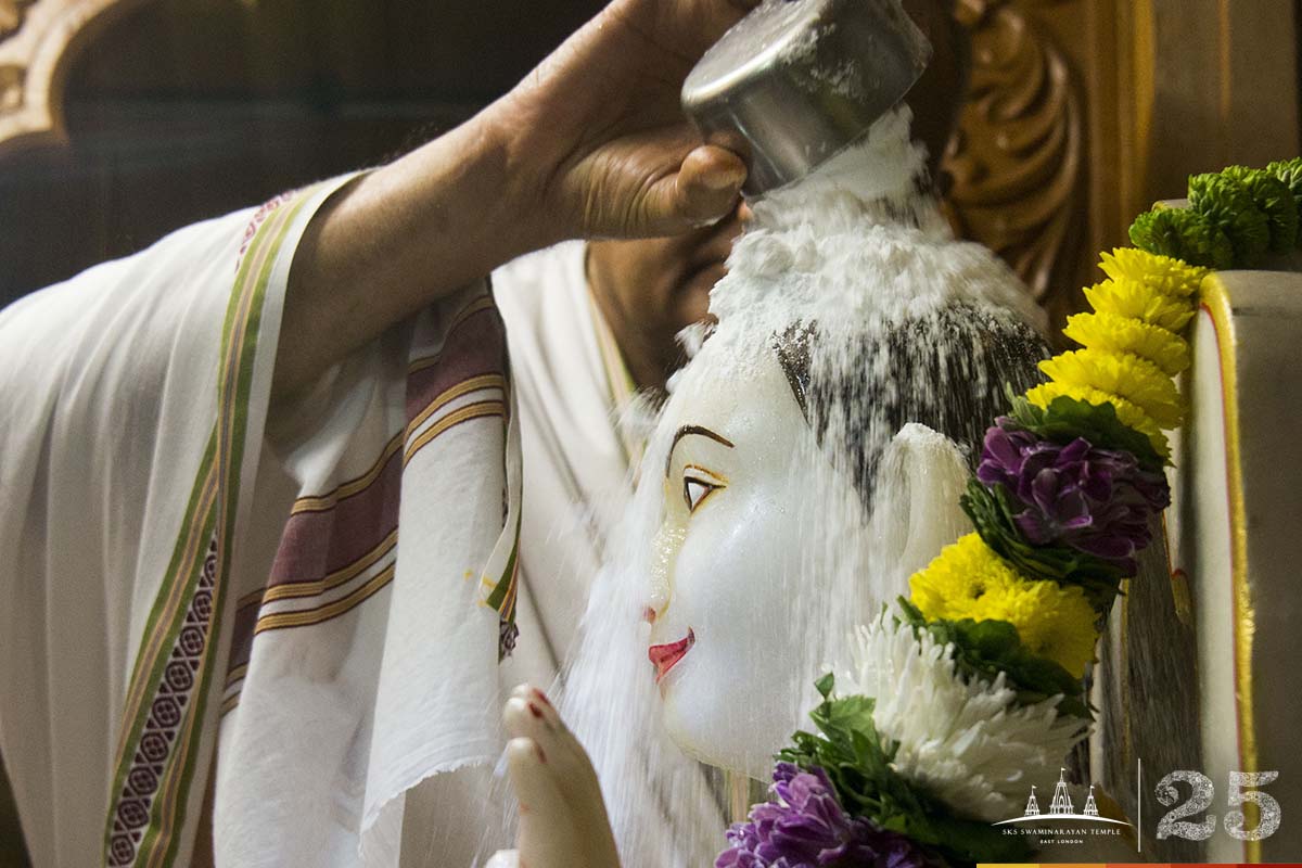 ©1987-2017 SKS Swaminarayan Temple East London