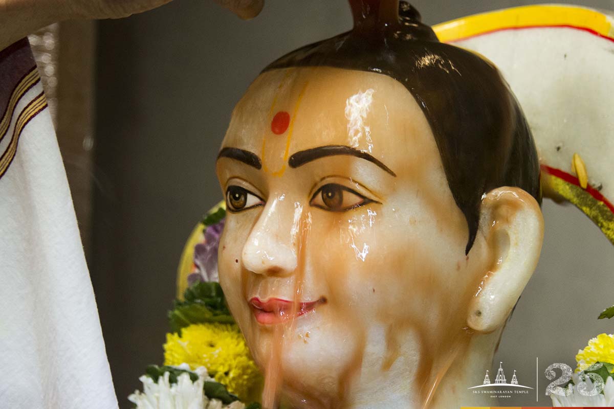 ©1987-2017 SKS Swaminarayan Temple East London