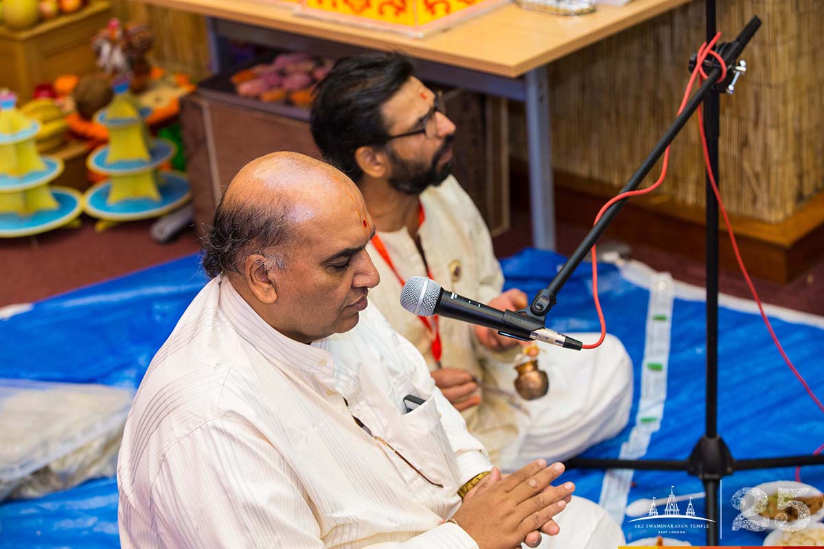 ©1987-2017 SKS Swaminarayan Temple East London