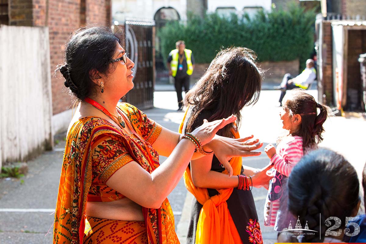 ©1987-2017 SKS Swaminarayan Temple East London